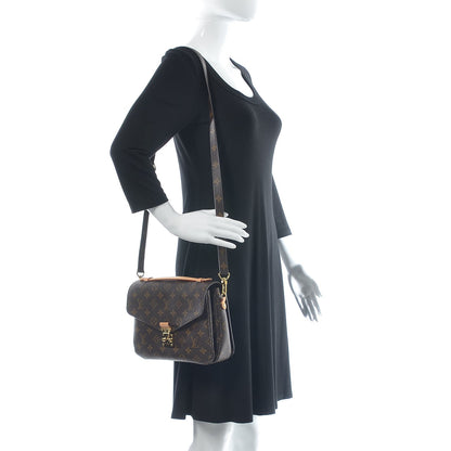 Louis Vuitton Monogram Pochette Metis 2 of 8