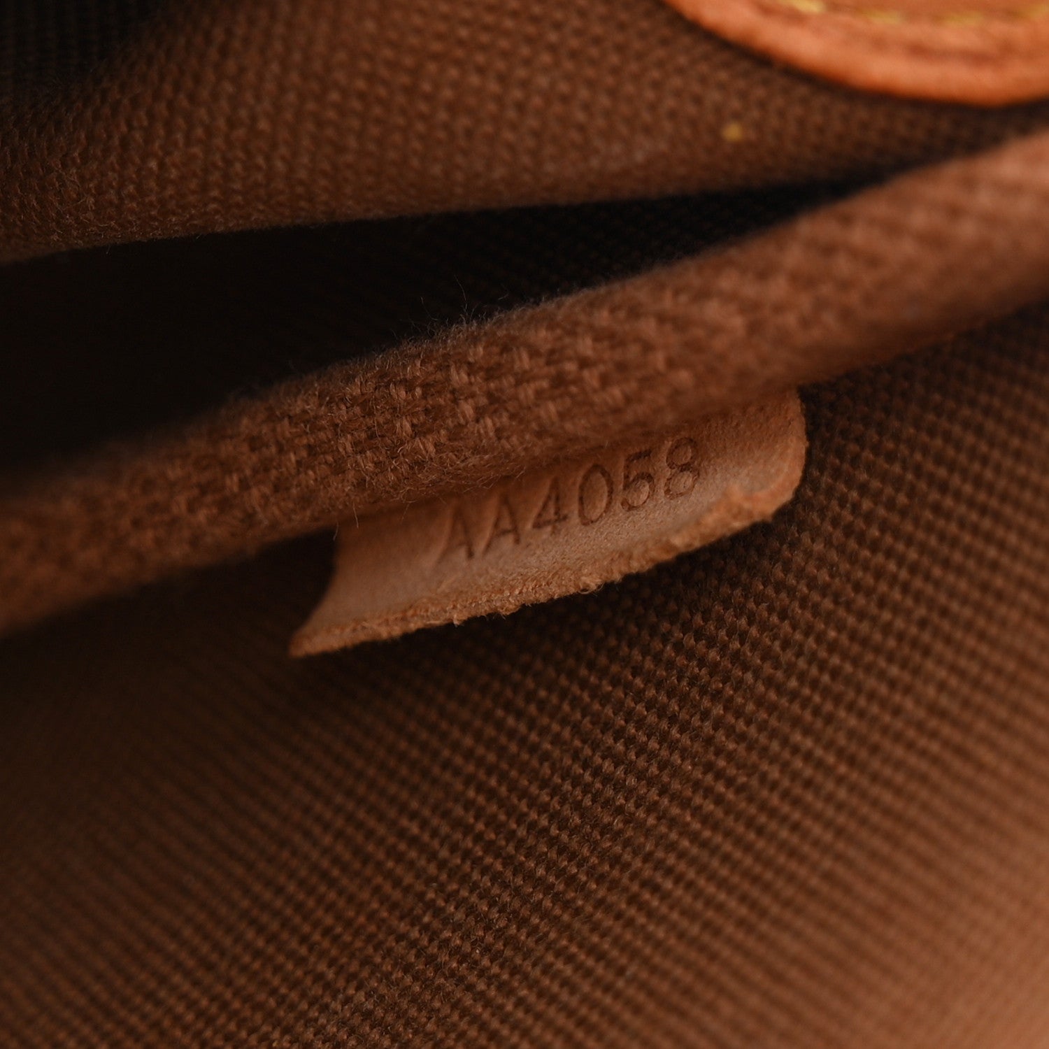 Louis Vuitton Monogram Eva Clutch 7 of 11