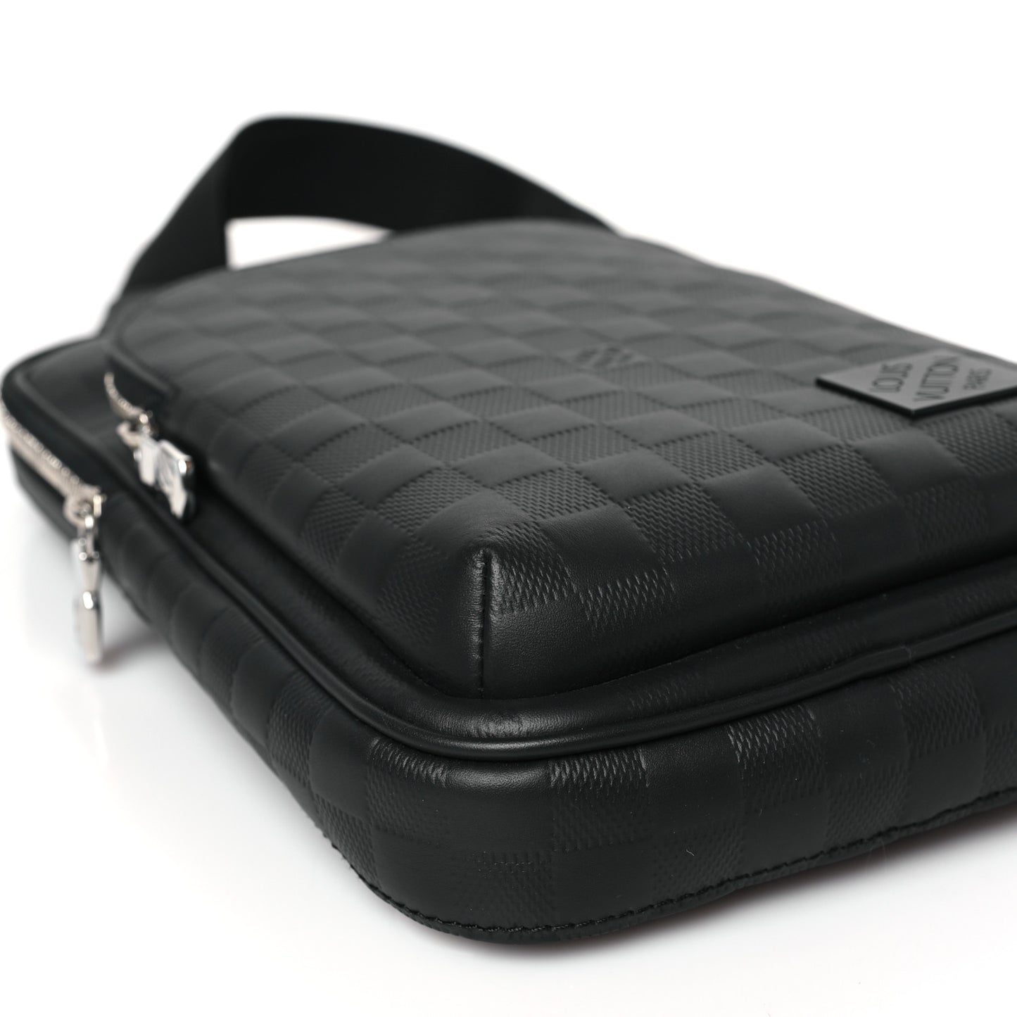 Damier Infini Avenue Sling Bag NM Onyx