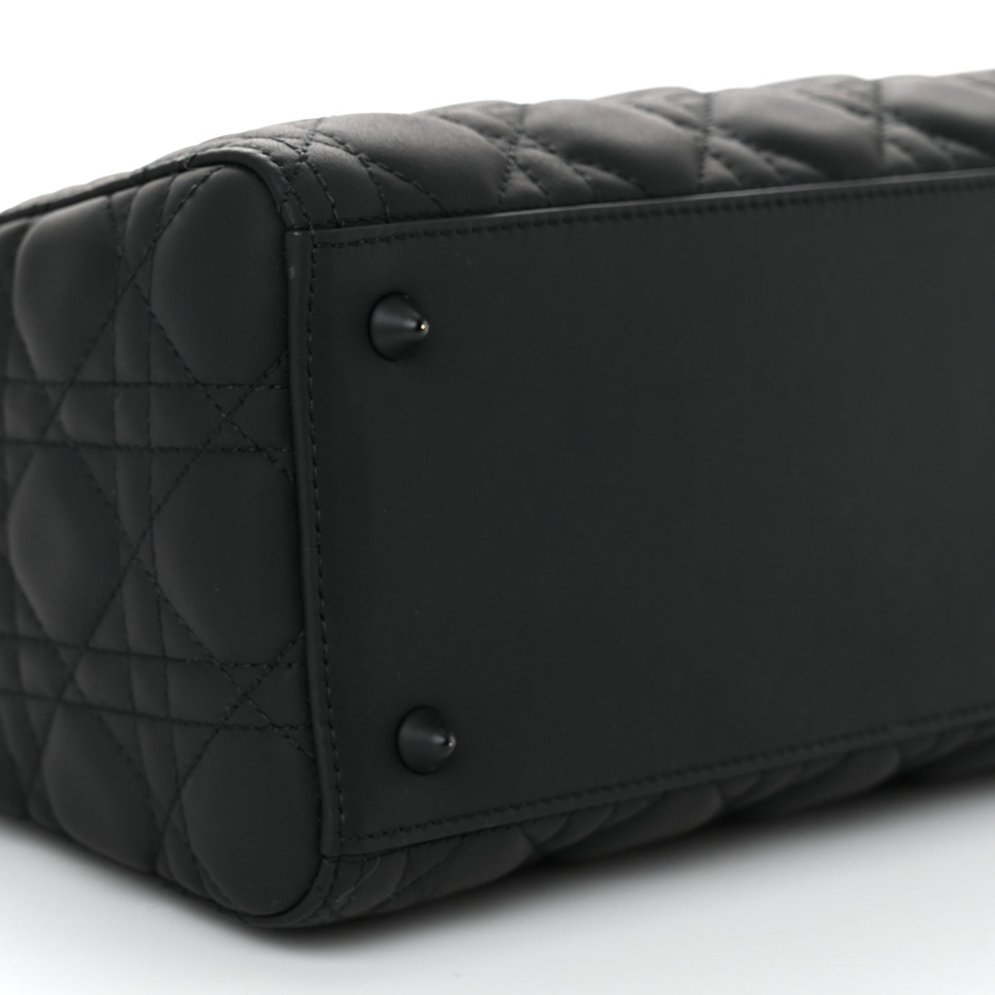 Ultra Matte Calfskin Cannage Medium Lady Dior Black