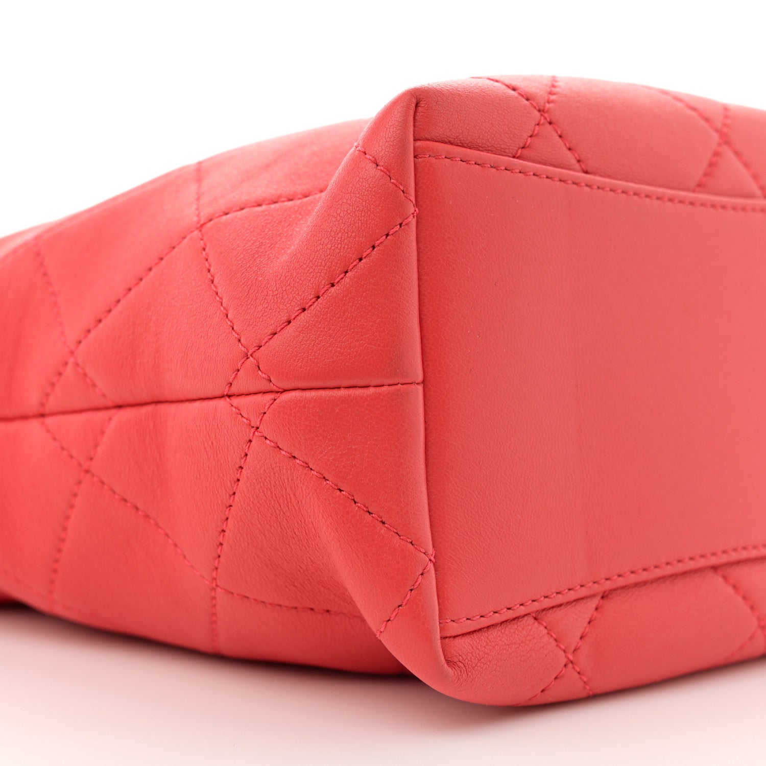 Chanel Lambskin Resin Quilted Small Pearl Samba Bucket Bag Red 9 of 11