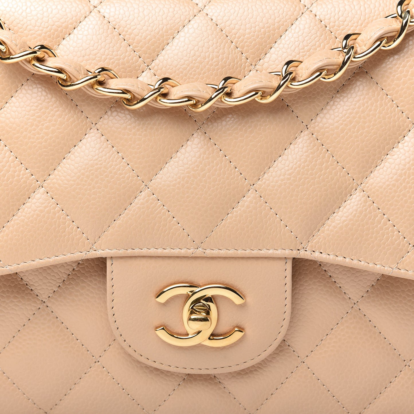 Caviar Quilted Jumbo Double Flap Beige Clair