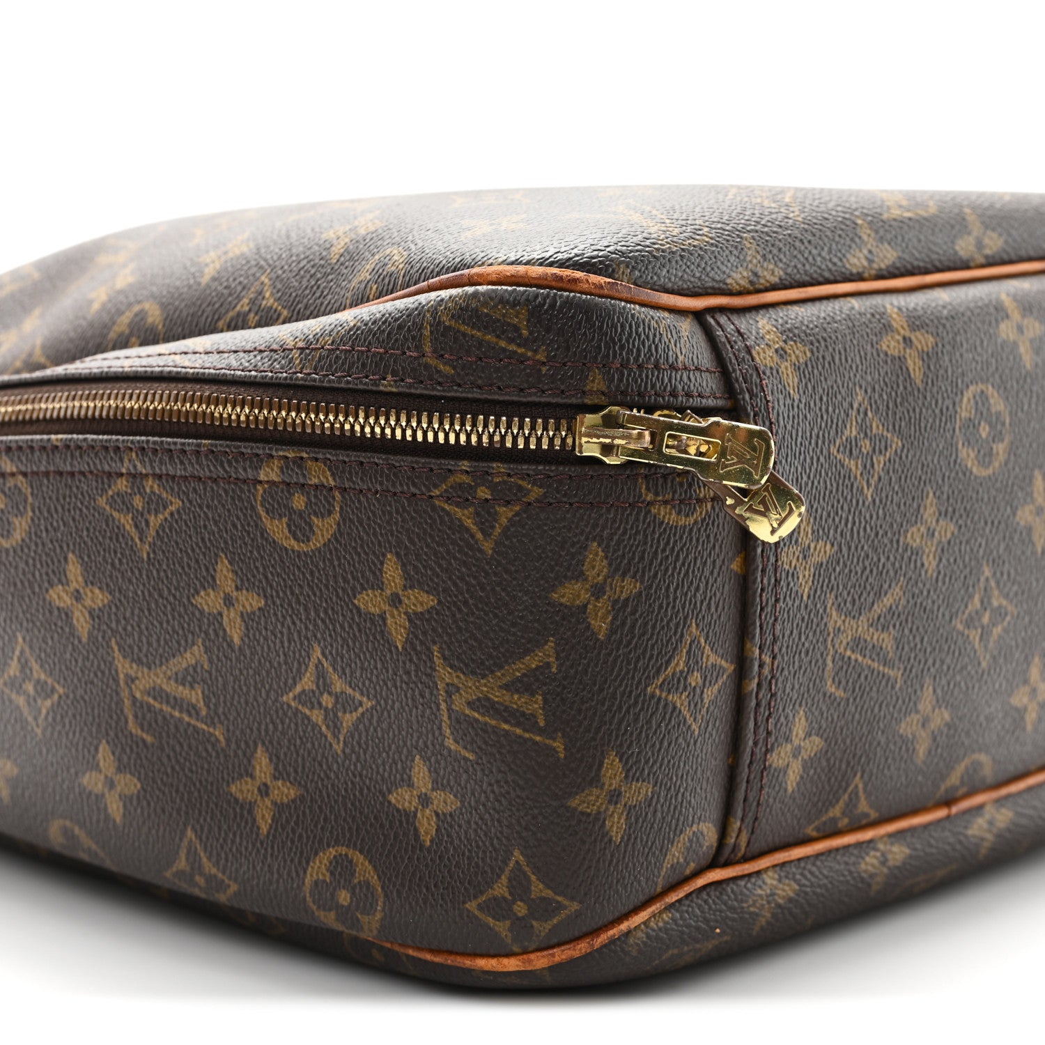Louis Vuitton Monogram Excursion Shoe Bag 8 of 11