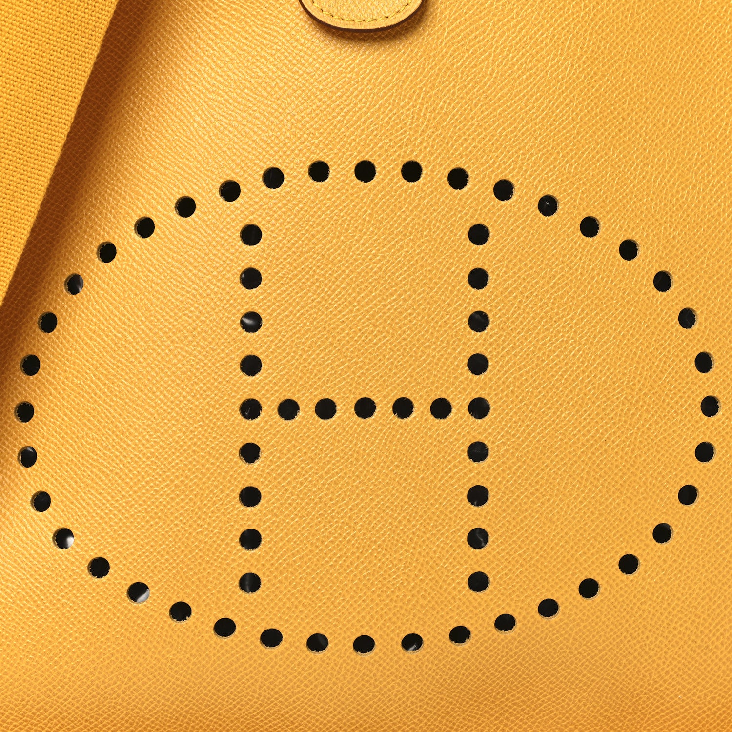 Hermes Courchevel Evelyne GM Jaune 8 of 10