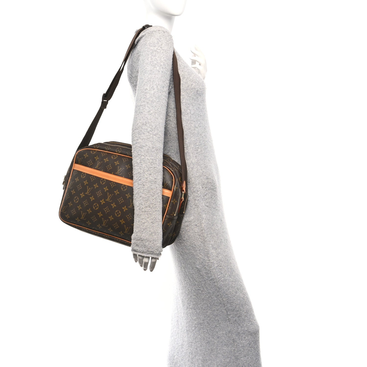 Louis Vuitton Monogram Reporter GM 2 of 9