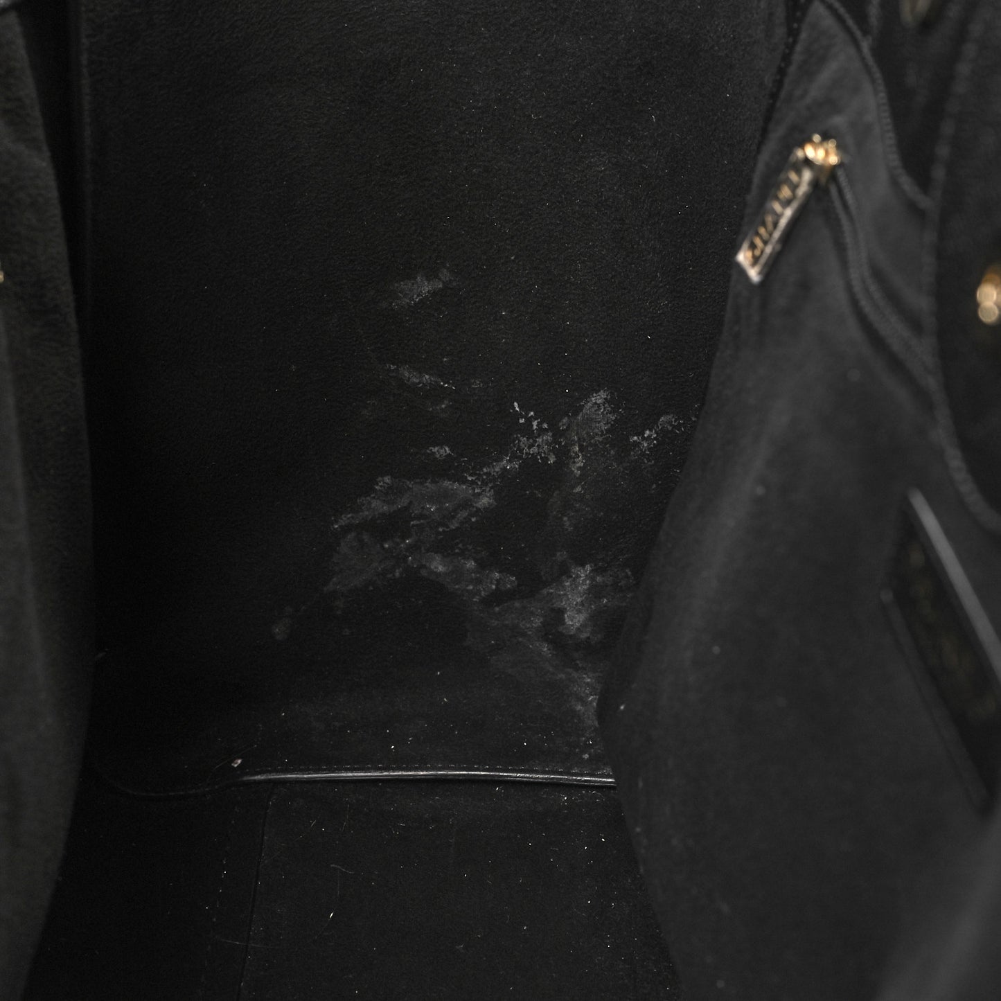 Caviar Large Studded Deauville Tote Black