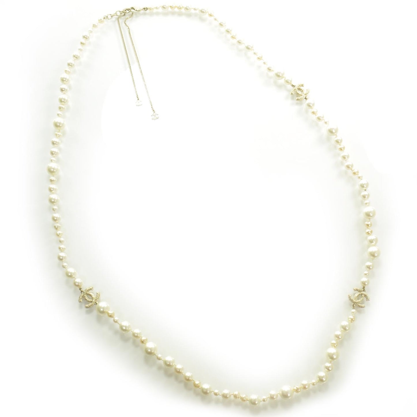 Classic CC Long Pearl Necklace Gold