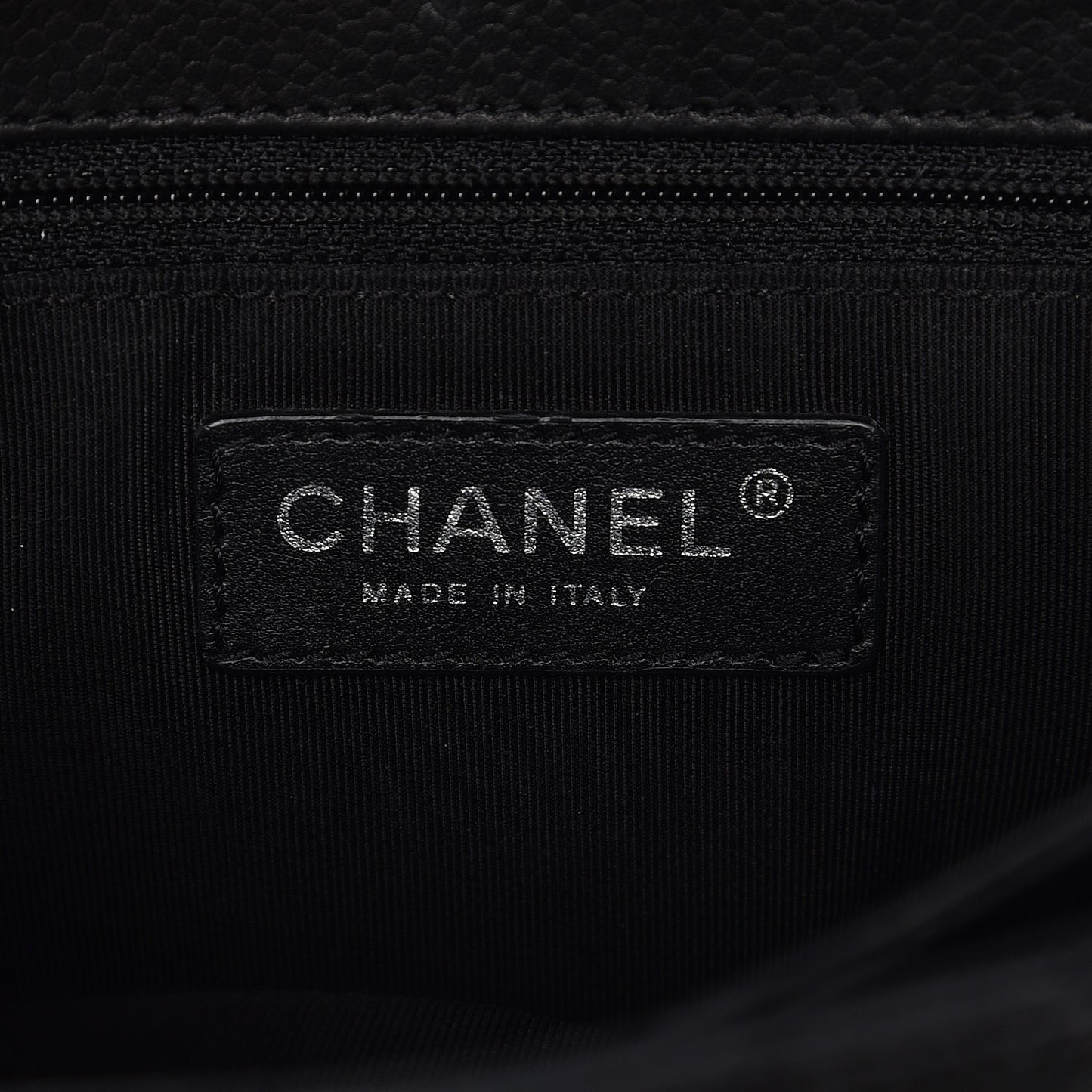 Caviar Quilted Small Rock In Rome Flap Black