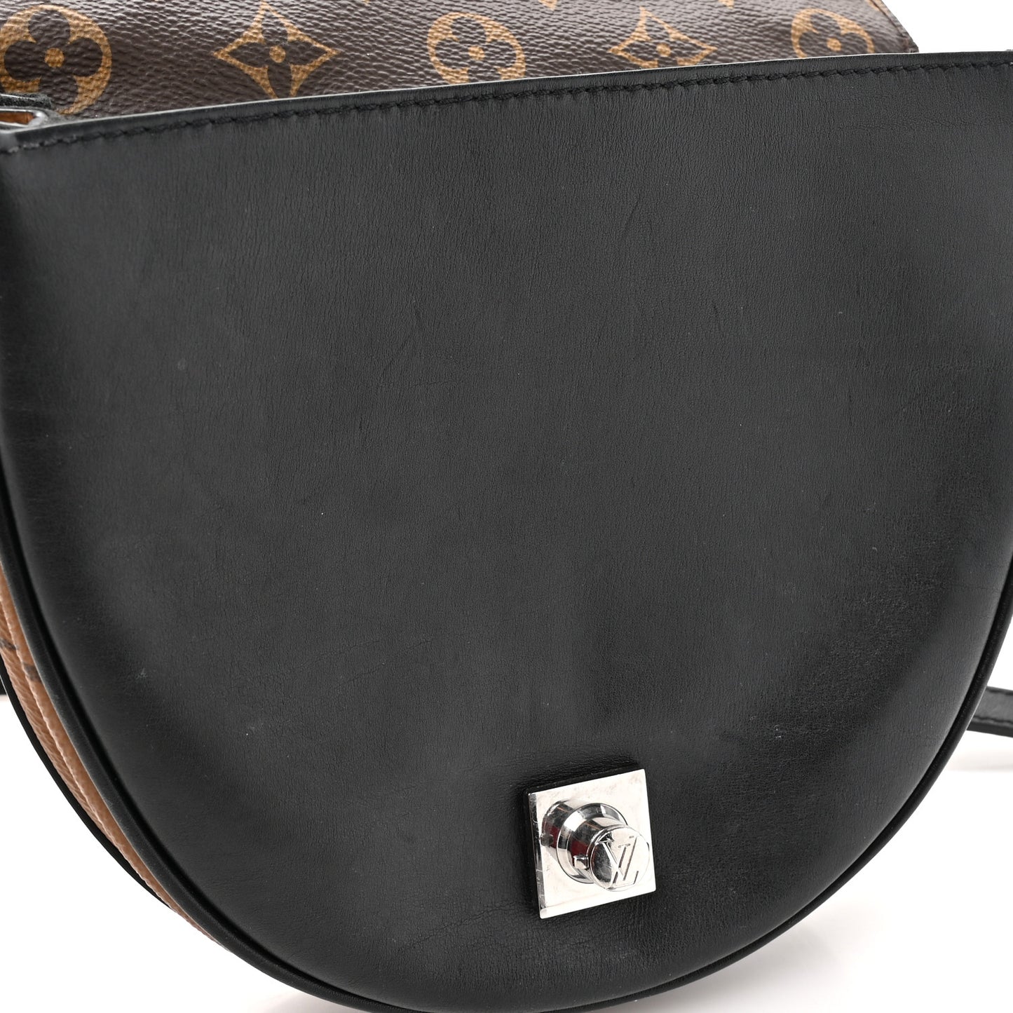 Reverse Monogram Chantilly Lock Black
