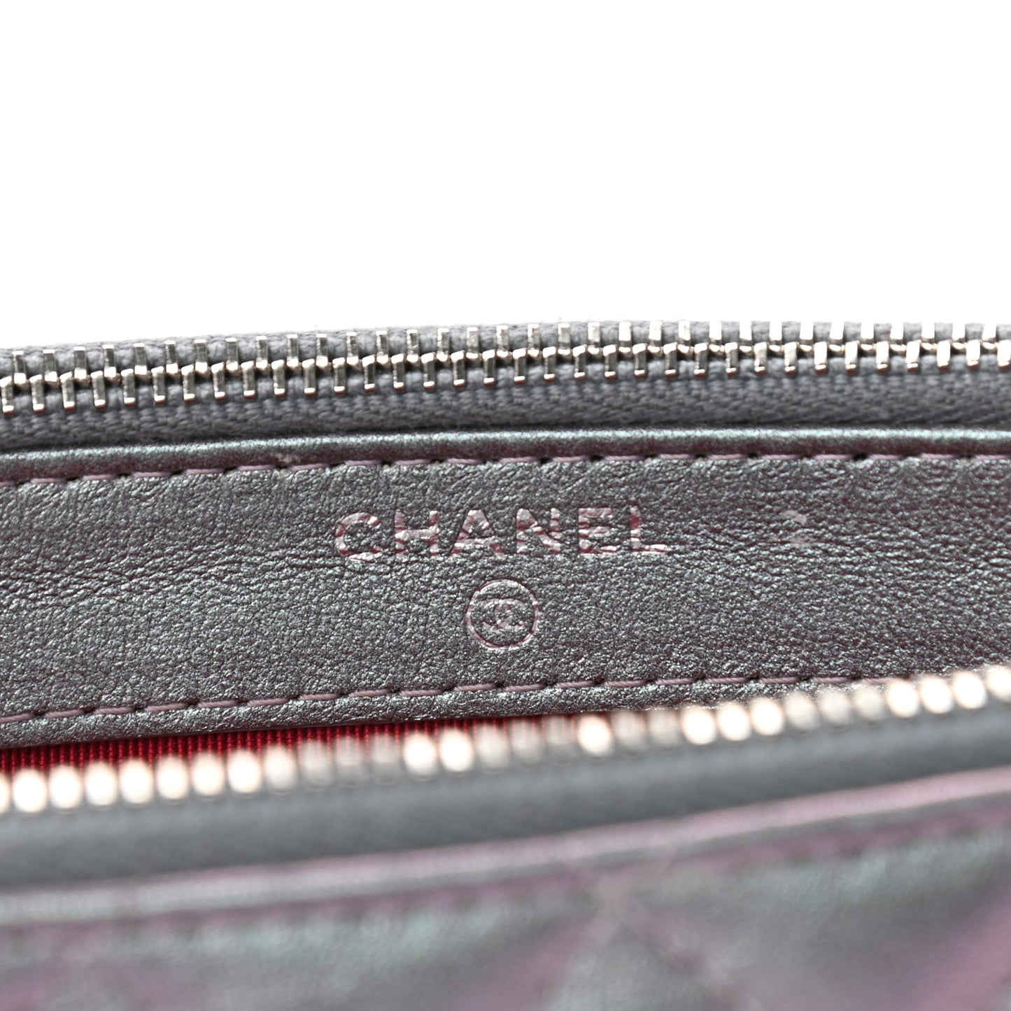 Iridescent Lambskin Calfskin Quilted Small Gabrielle Clutch With Chain Light Purple