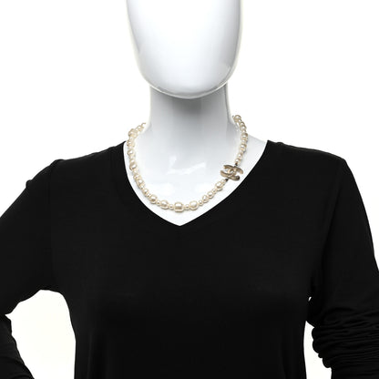Chanel Pearl CC Necklace Light Gold 2 of 6