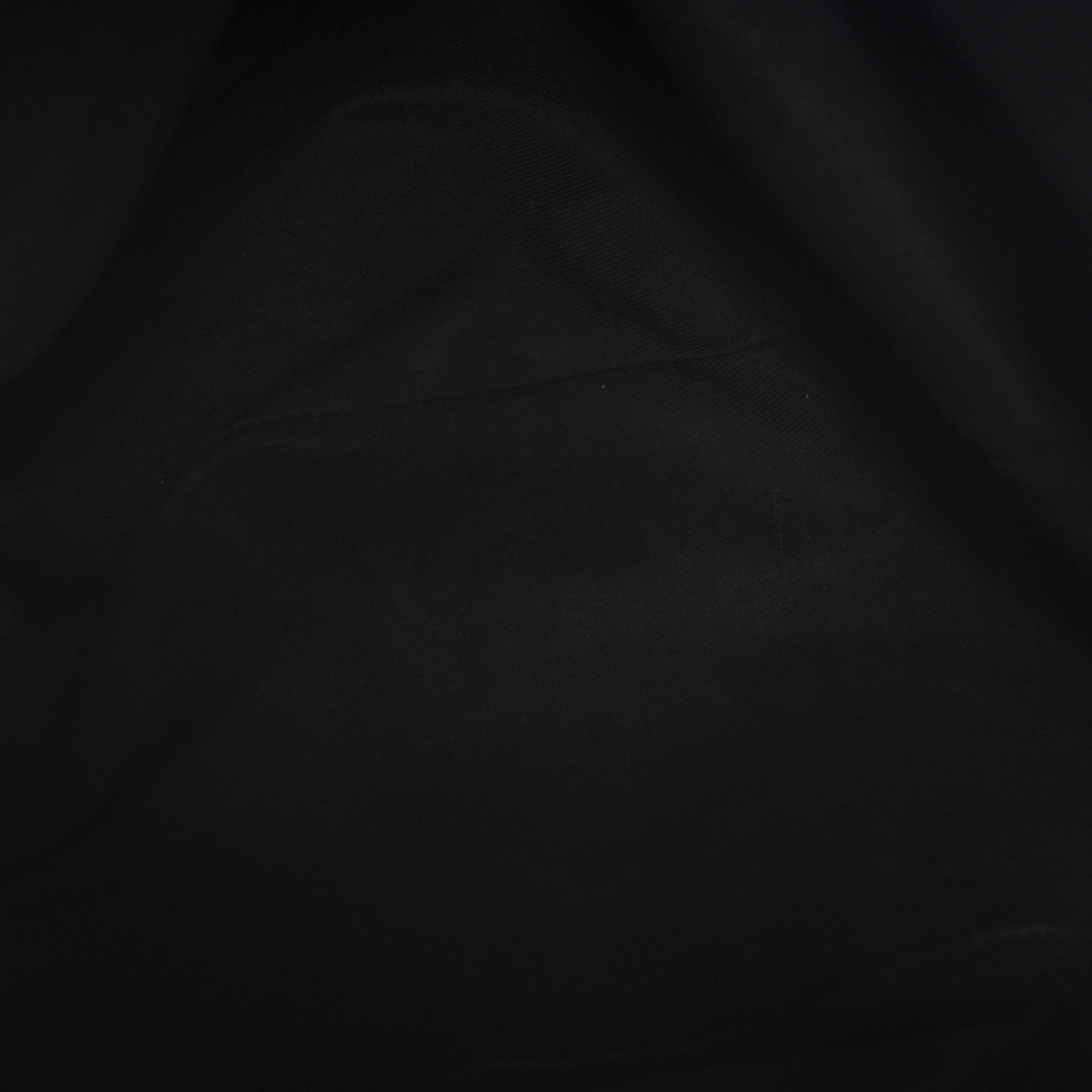 Gucci Guccissima Medium Pelham Shoulder Bag Black 7 of 7