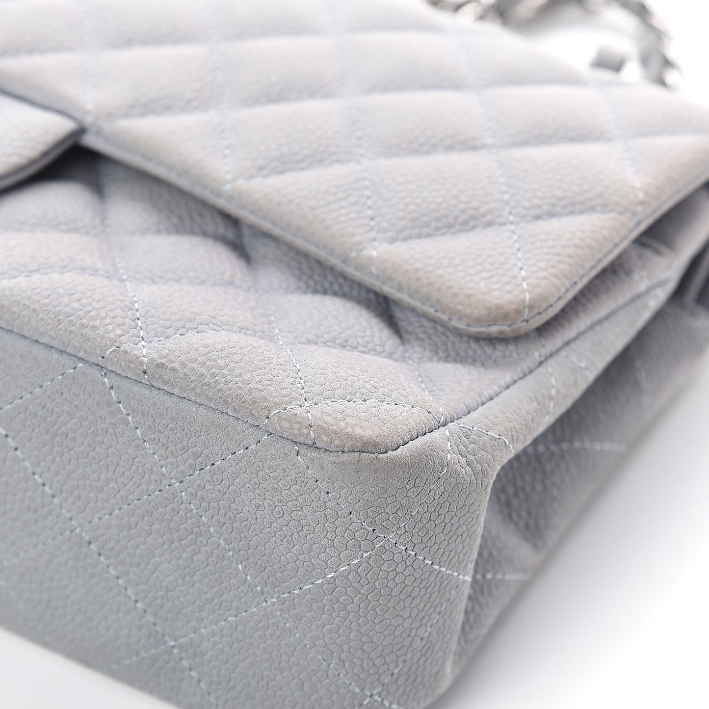 Iridescent Caviar Quilted Medium Double Flap Light Grey