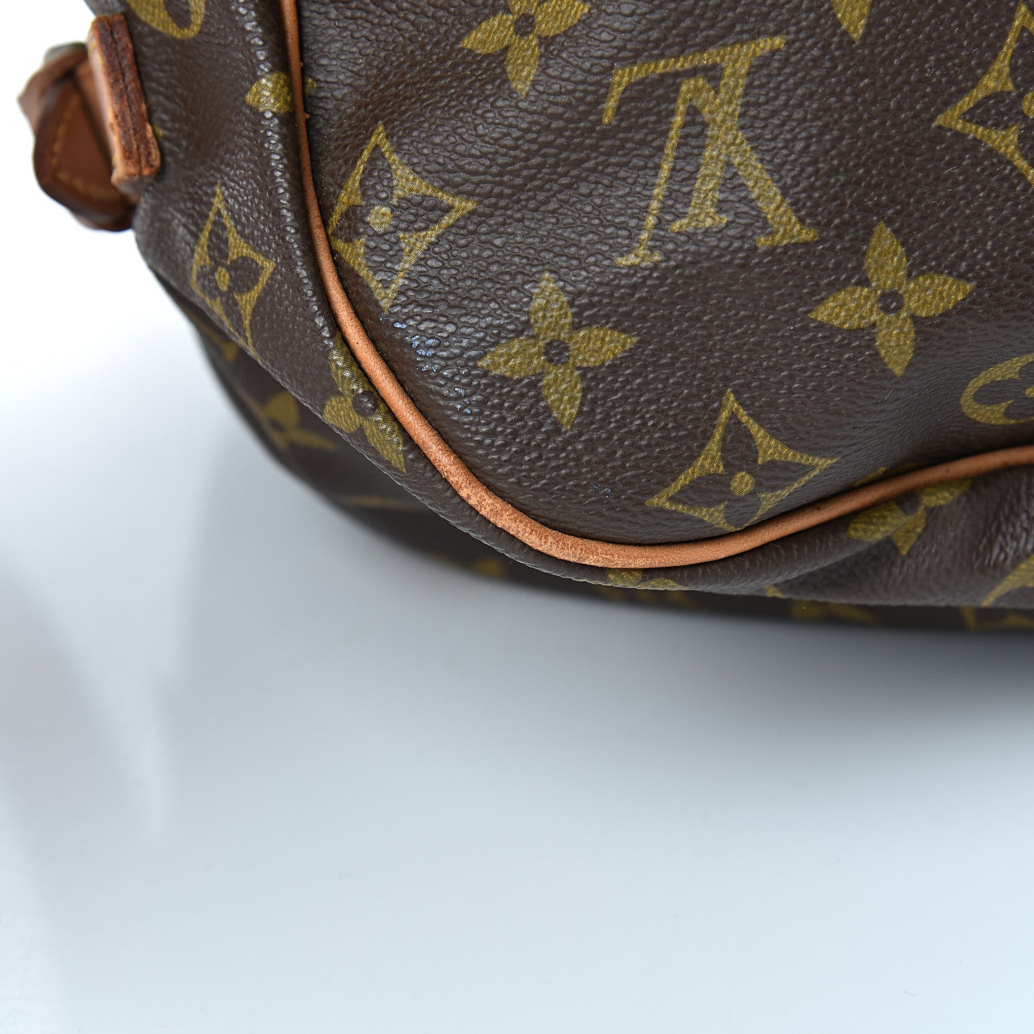 Louis Vuitton Monogram Saumur 35 14 of 22