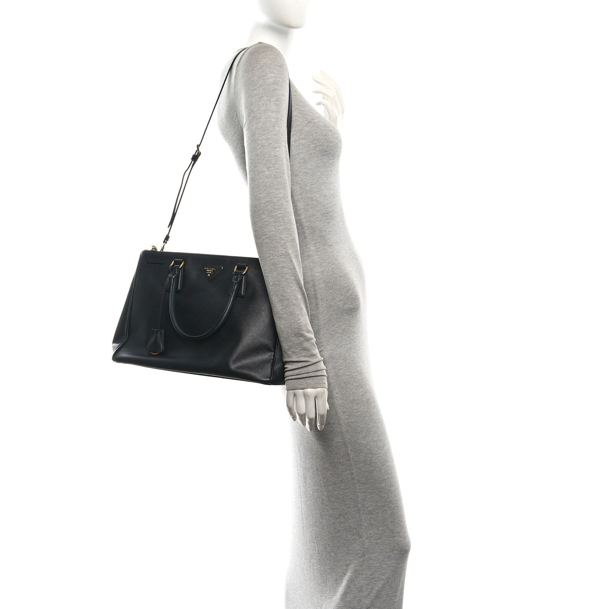 Saffiano Lux Medium Galleria Double Zip Tote Black