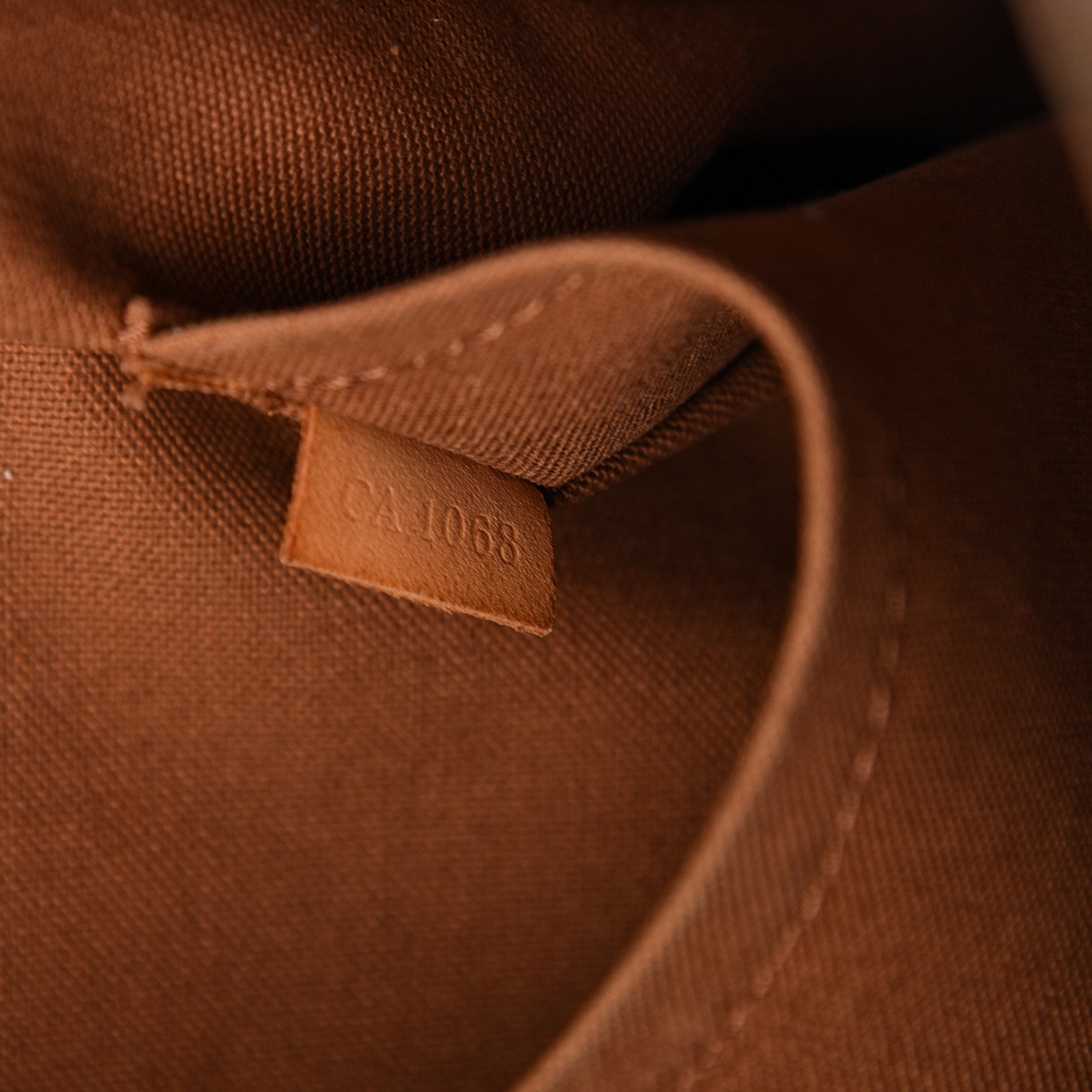 Louis Vuitton Monogram Cabas Beaubourg 7 of 12