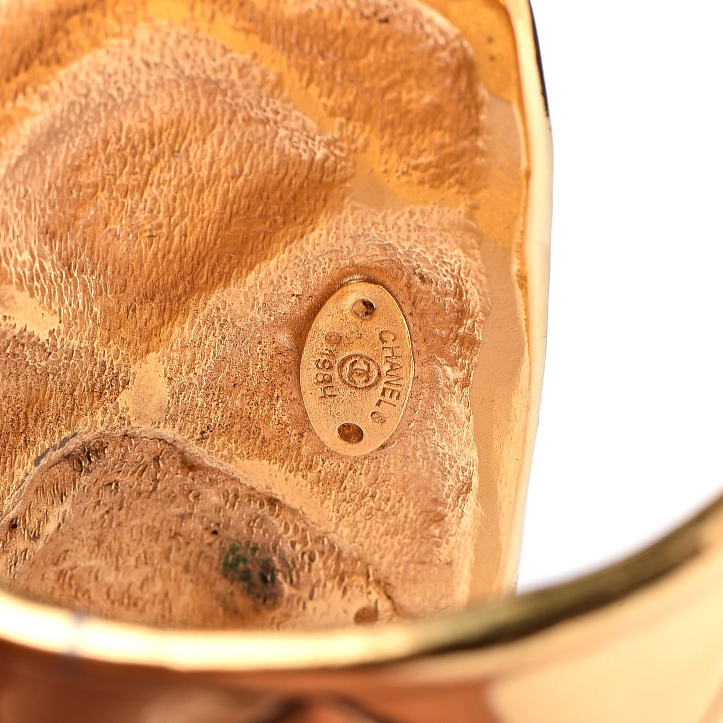 Metal Quilted Wide CC Cuff Gold