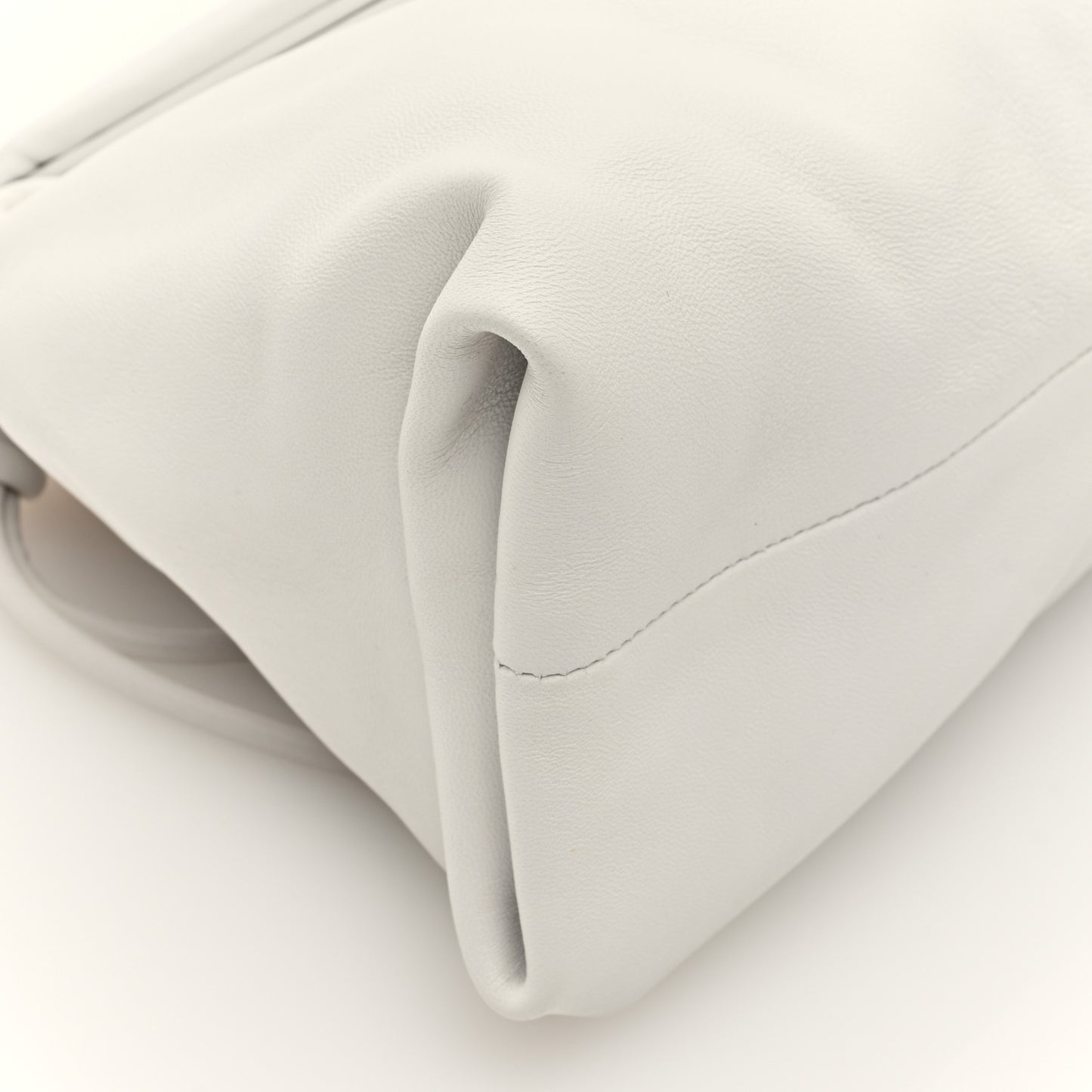 Lambskin BV Trine Clutch Bianco