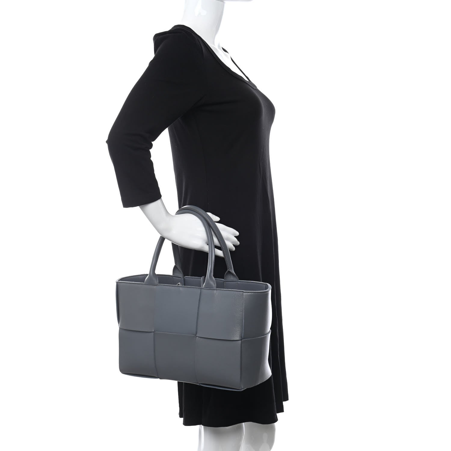Bottega Veneta Nappa Maxi Intrecciato Small Arco Tote Thunder 2 of 10