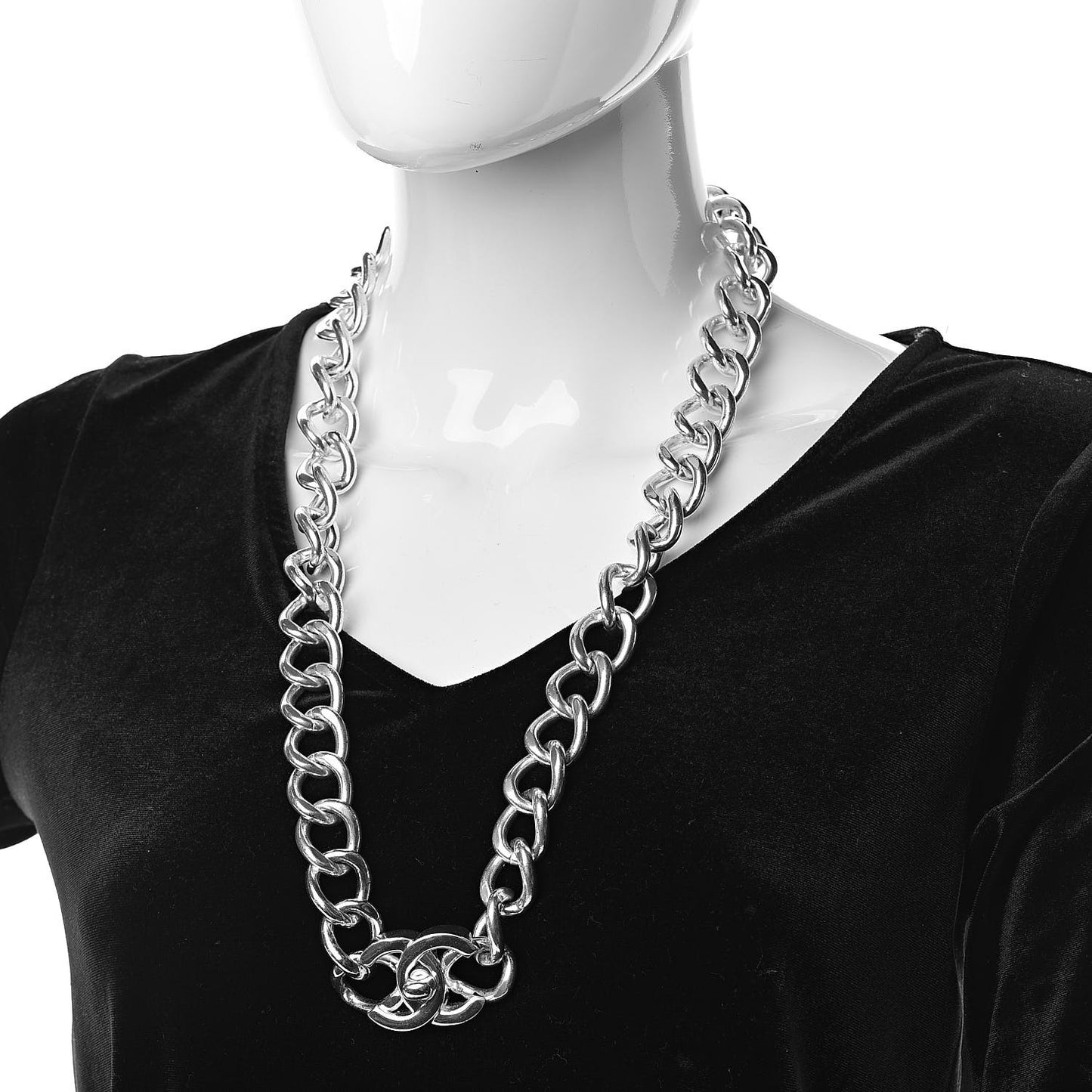 Chain Link CC Turn Lock Choker Necklace Silver