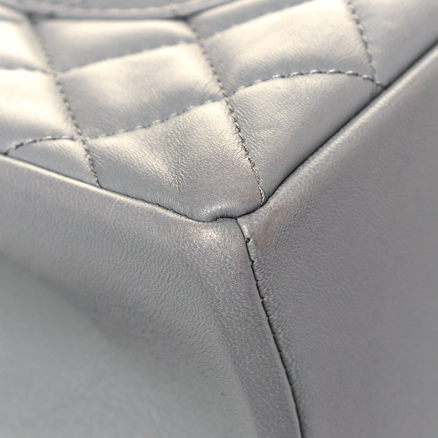 Lambskin Quilted Medium Mademoiselle Chic Flap Gris