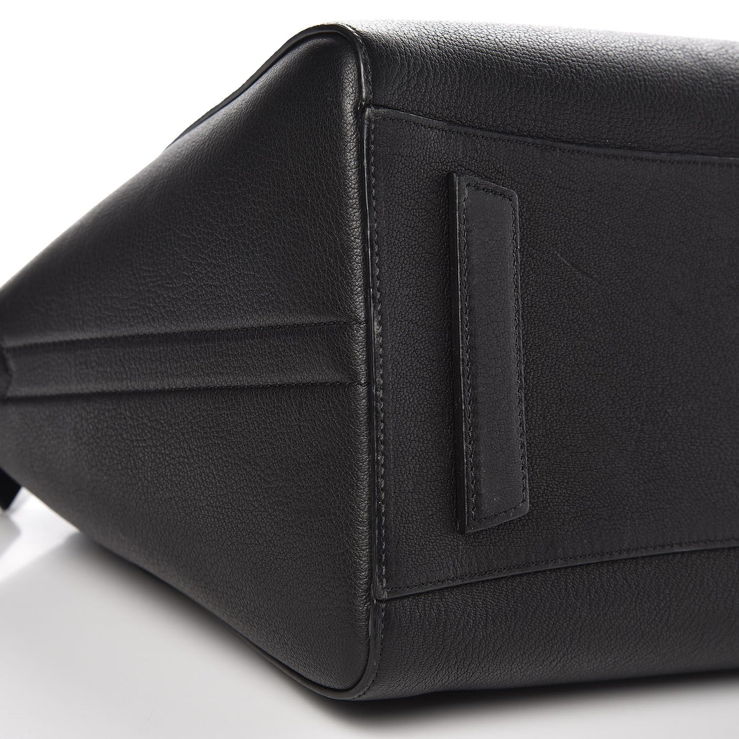 Sugar Goatskin Medium Antigona Black