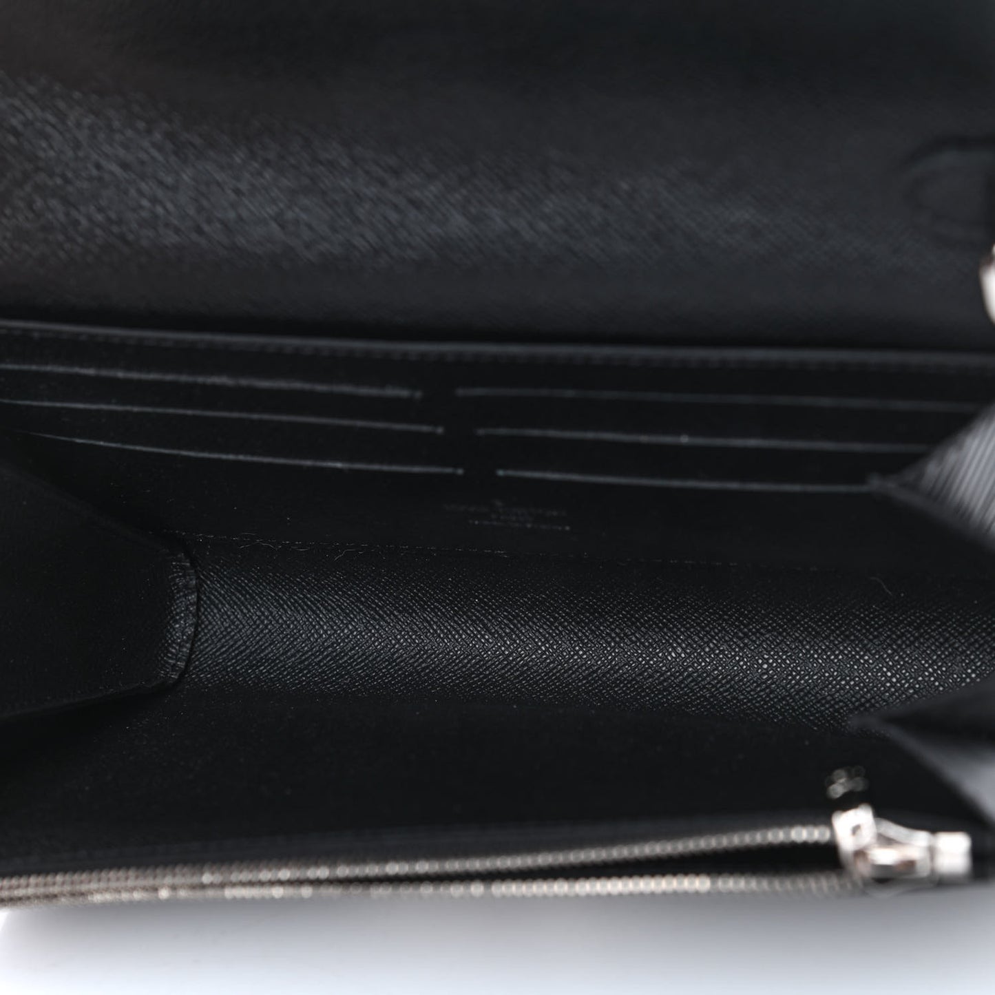 Epi Twist Chain Wallet Black