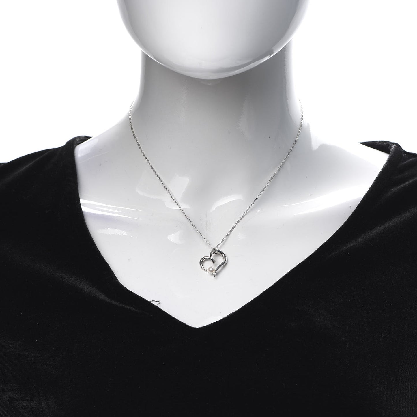 18K White Gold Akoya Pearl 4mm Heart Pendant Necklace