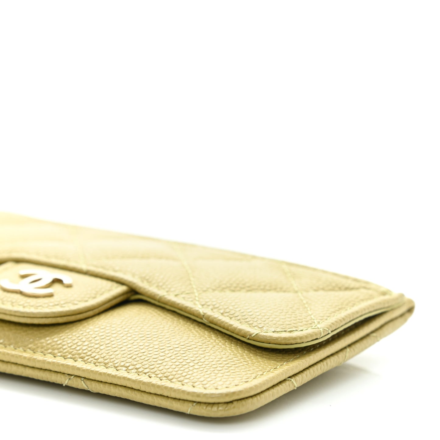 Caviar Quilted Flap Zip Card Holder Green