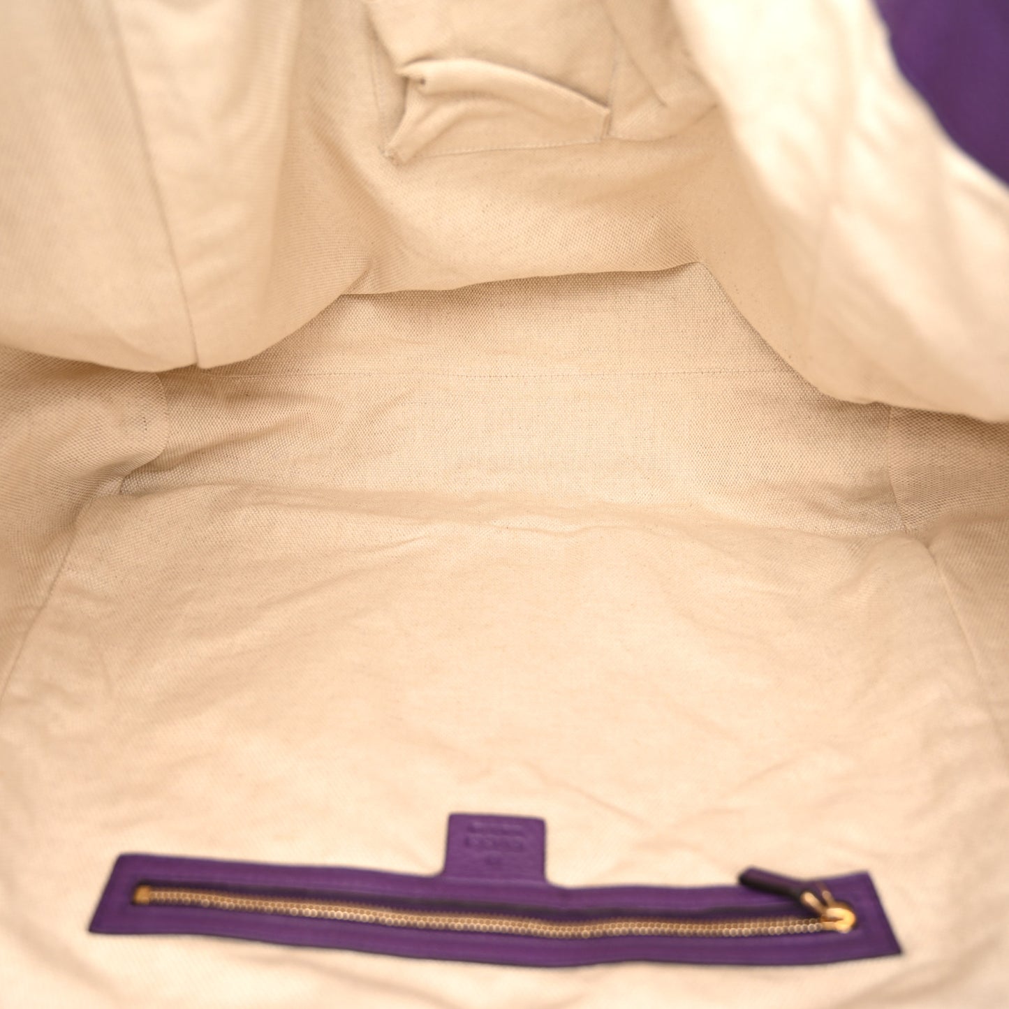 Pebbled Calfskin Large Soho Shoulder Bag Shine Purple