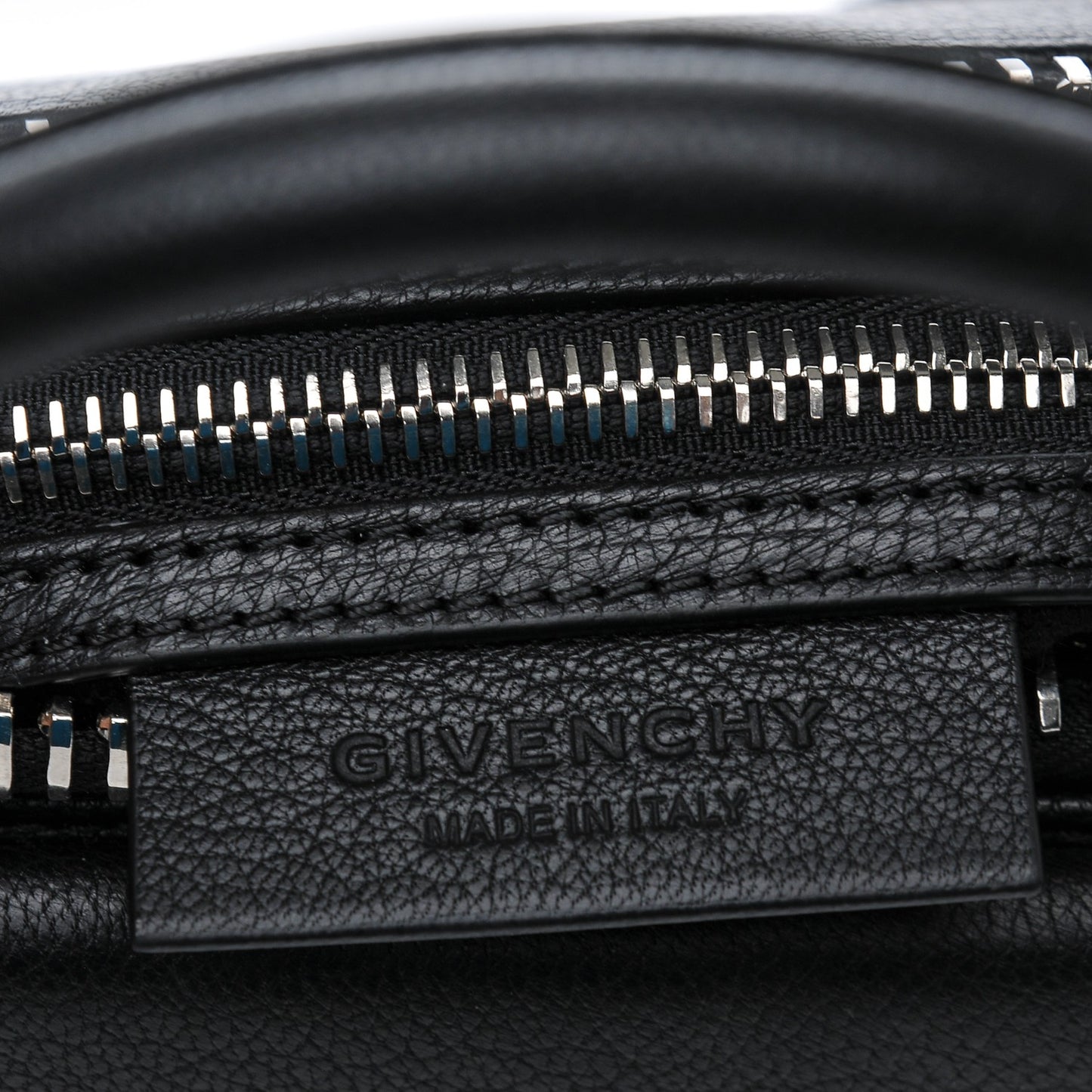 Sugar Goatskin Small Antigona Black