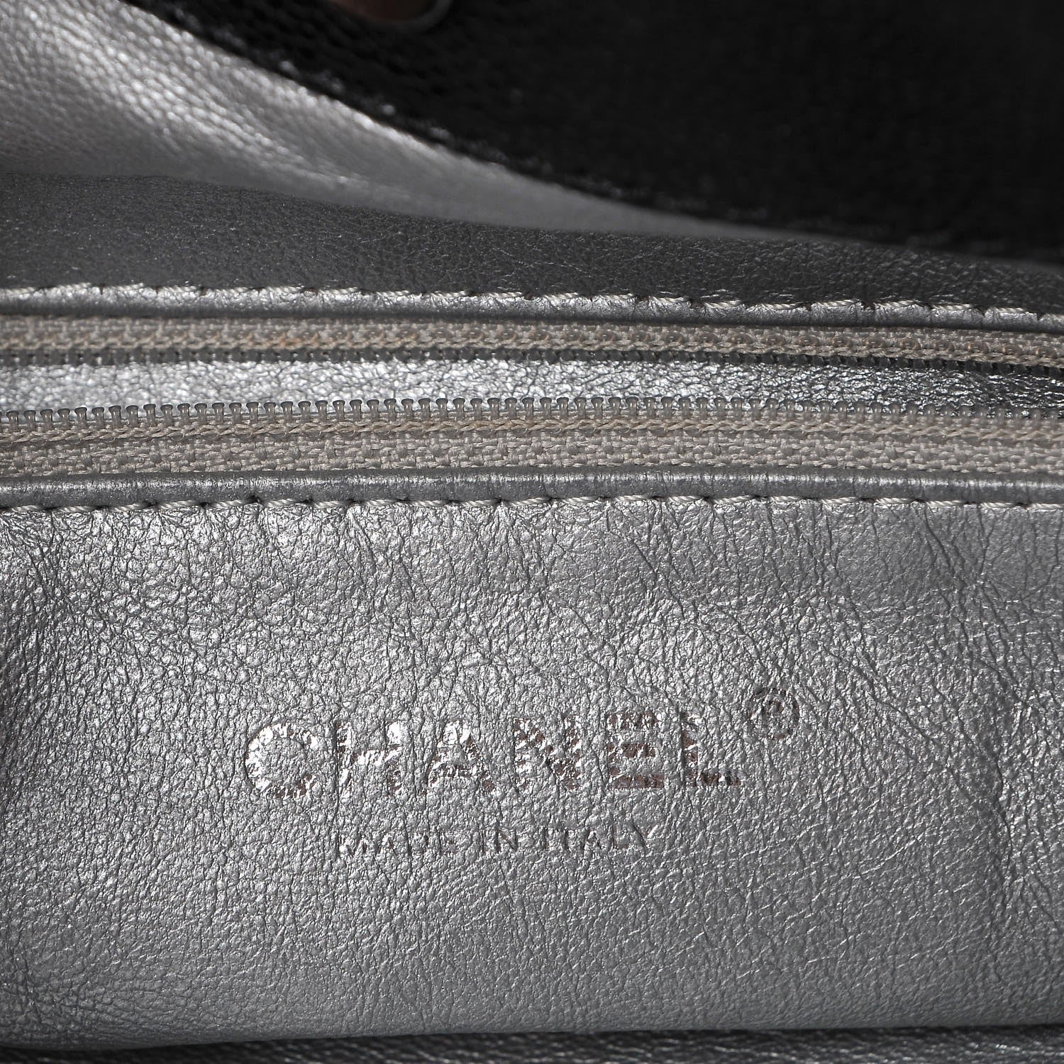 Chanel Glazed Caviar Modern Chain Tote Black 6 of 7