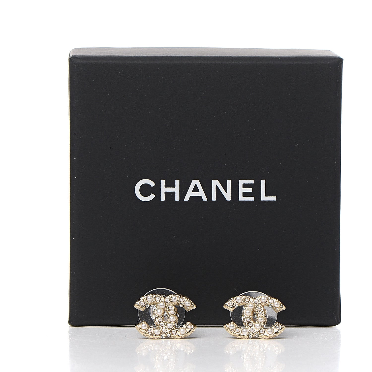 Chanel Pearl CC Earrings Gold 5 of 5