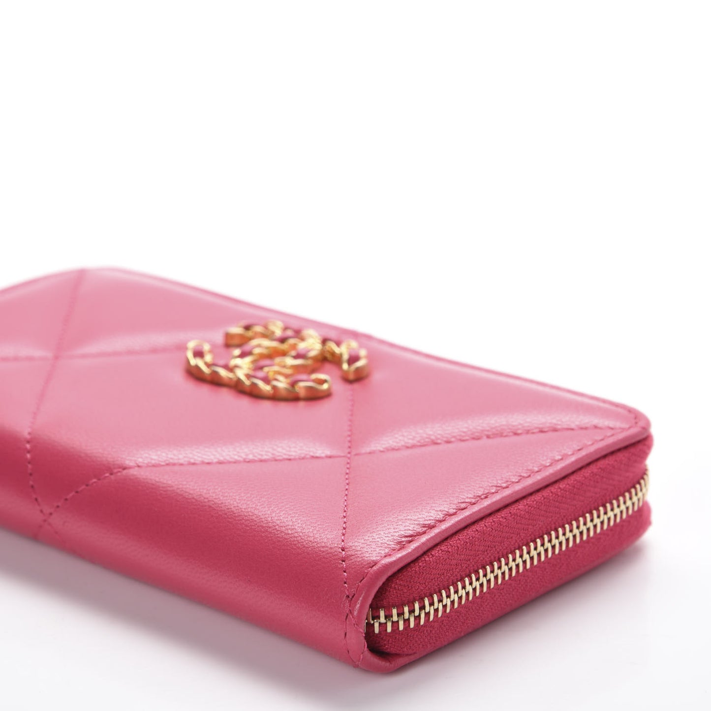 Shiny Goatskin Quilted 19 Zipped Wallet Pink