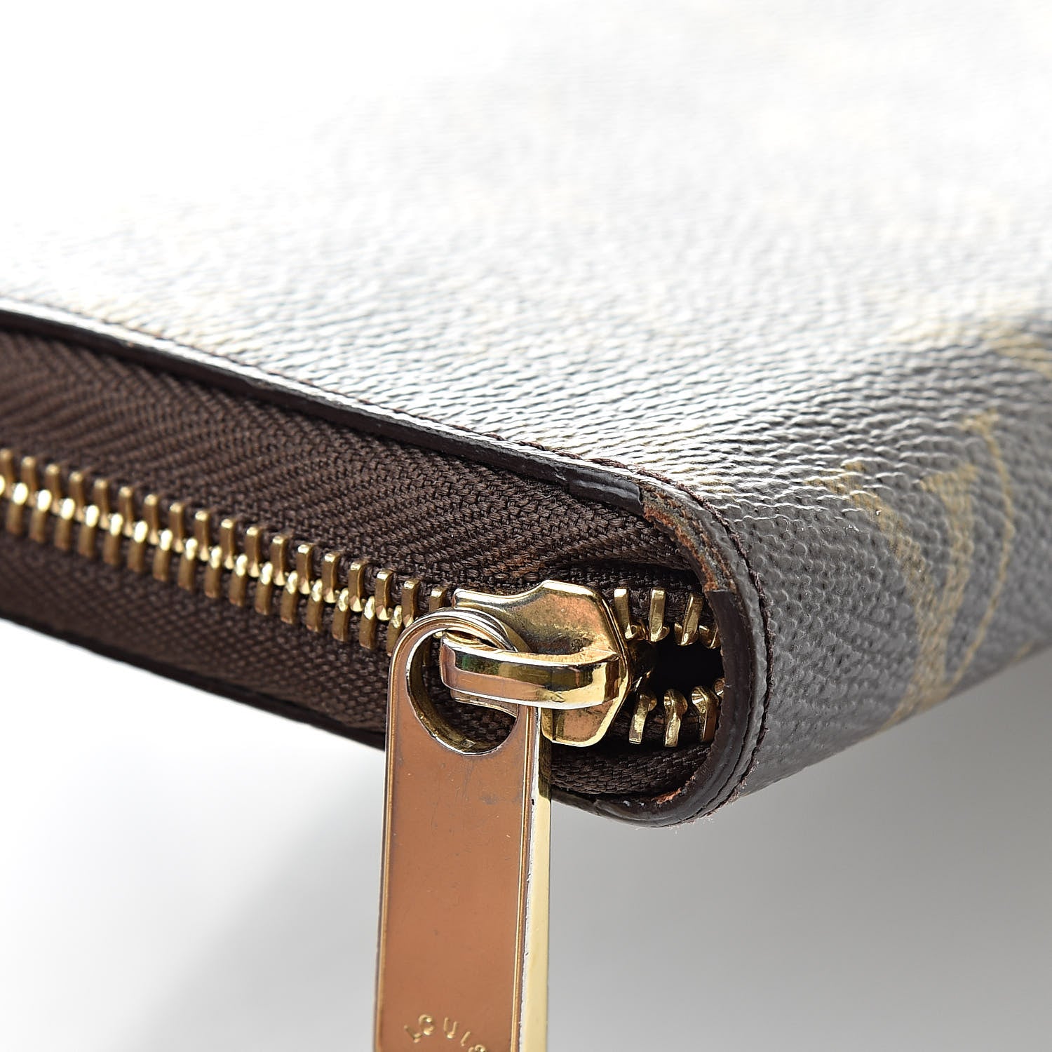 Louis Vuitton Monogram Zippy Organizer Wallet 11 of 14