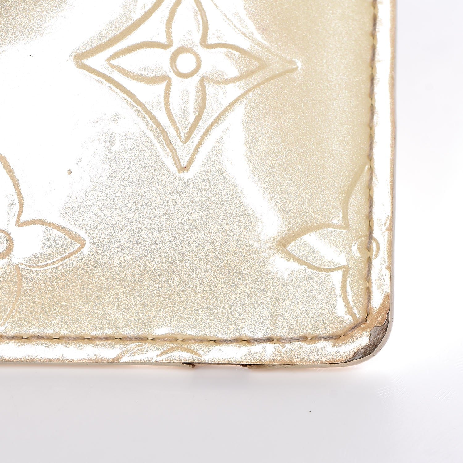 Louis Vuitton Vernis Key Pouch Perle 11 of 18