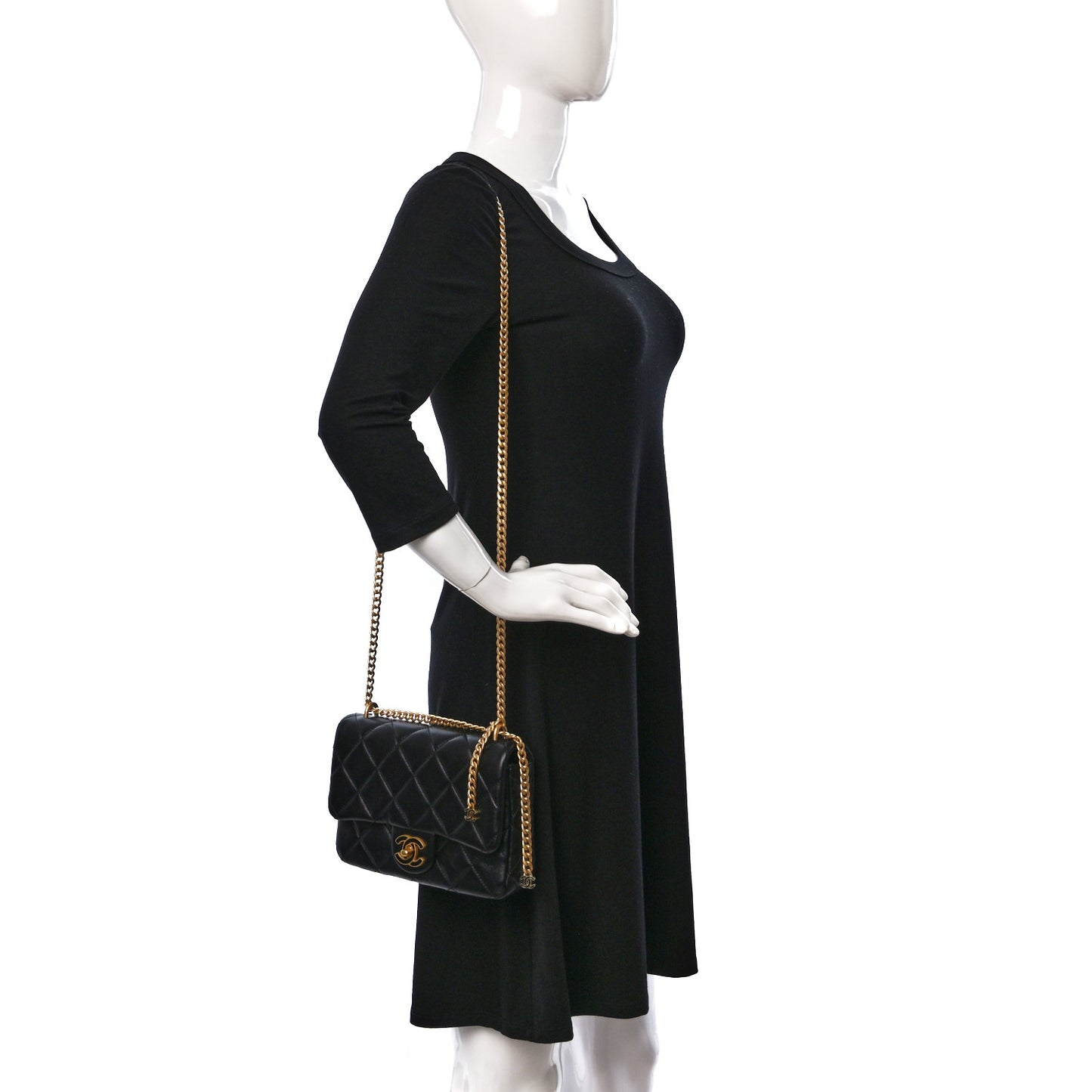 Lambskin Enamel Quilted Pending CC Square Flap Black