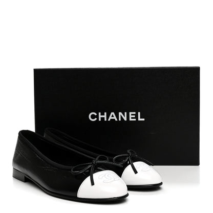 Chanel Crumpled Shiny Lambskin Cap Toe CC Ballerina Flats 36.5 Black White 9 of 9