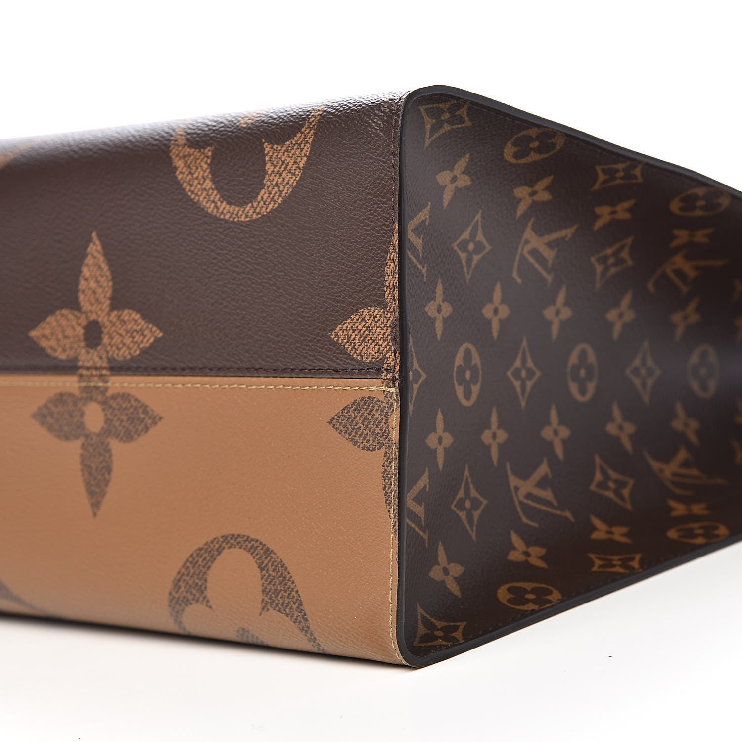 Louis Vuitton Reverse Monogram Giant Onthego GM 9 of 11