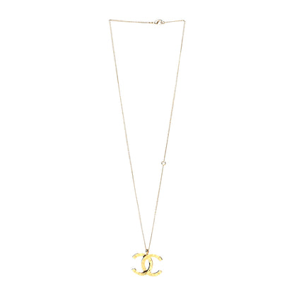 Chanel Metal CC Paris Button Necklace Gold 3 of 5