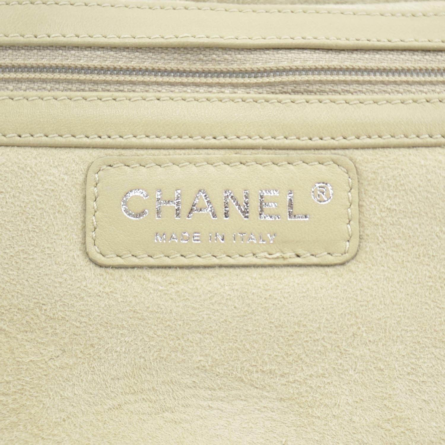 Chanel Suede Sherpa Shoulder Bag w Cosmetic Pouch 7 of 9