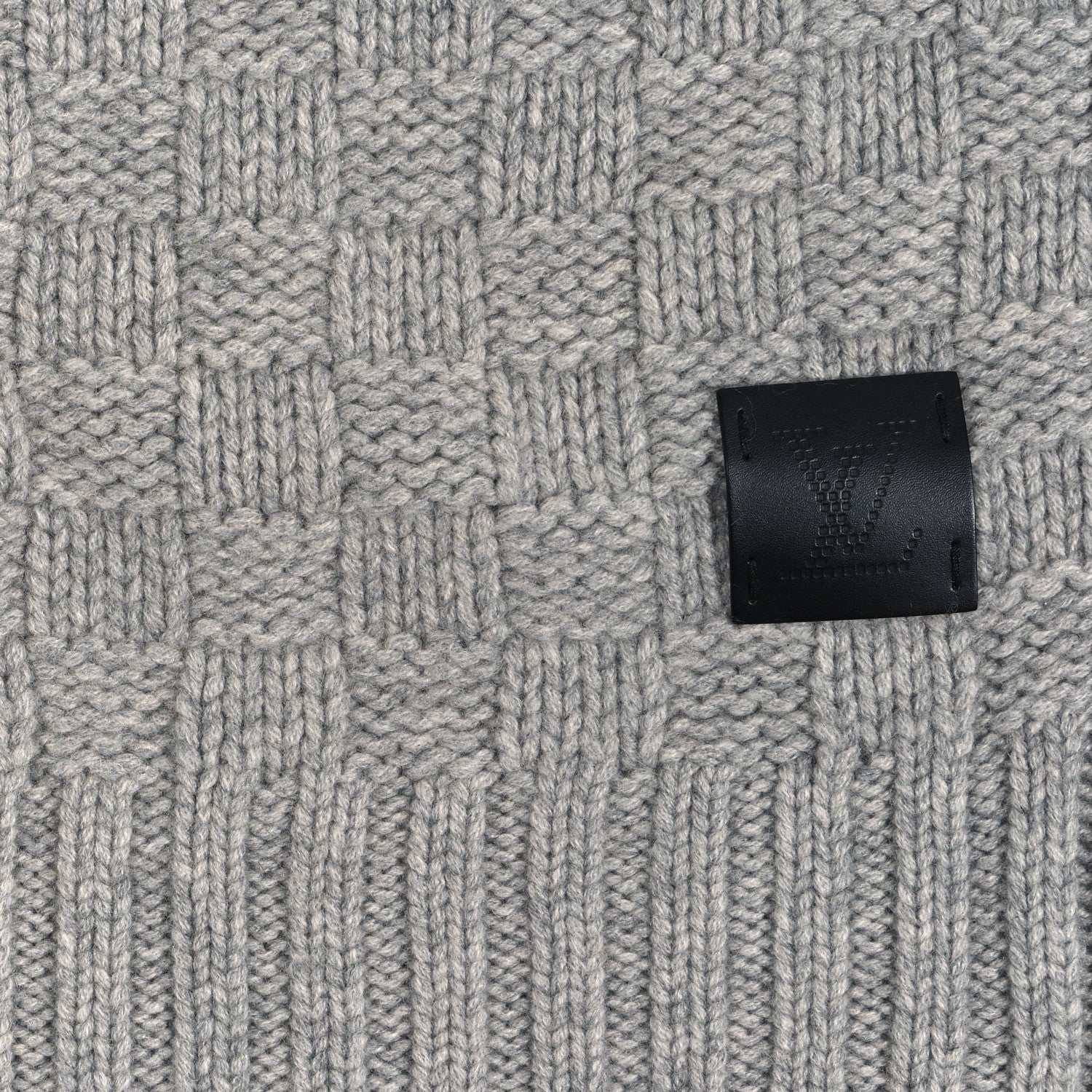 Louis Vuitton Cashmere Damier Helsinki Scarf Grey 3 of 4