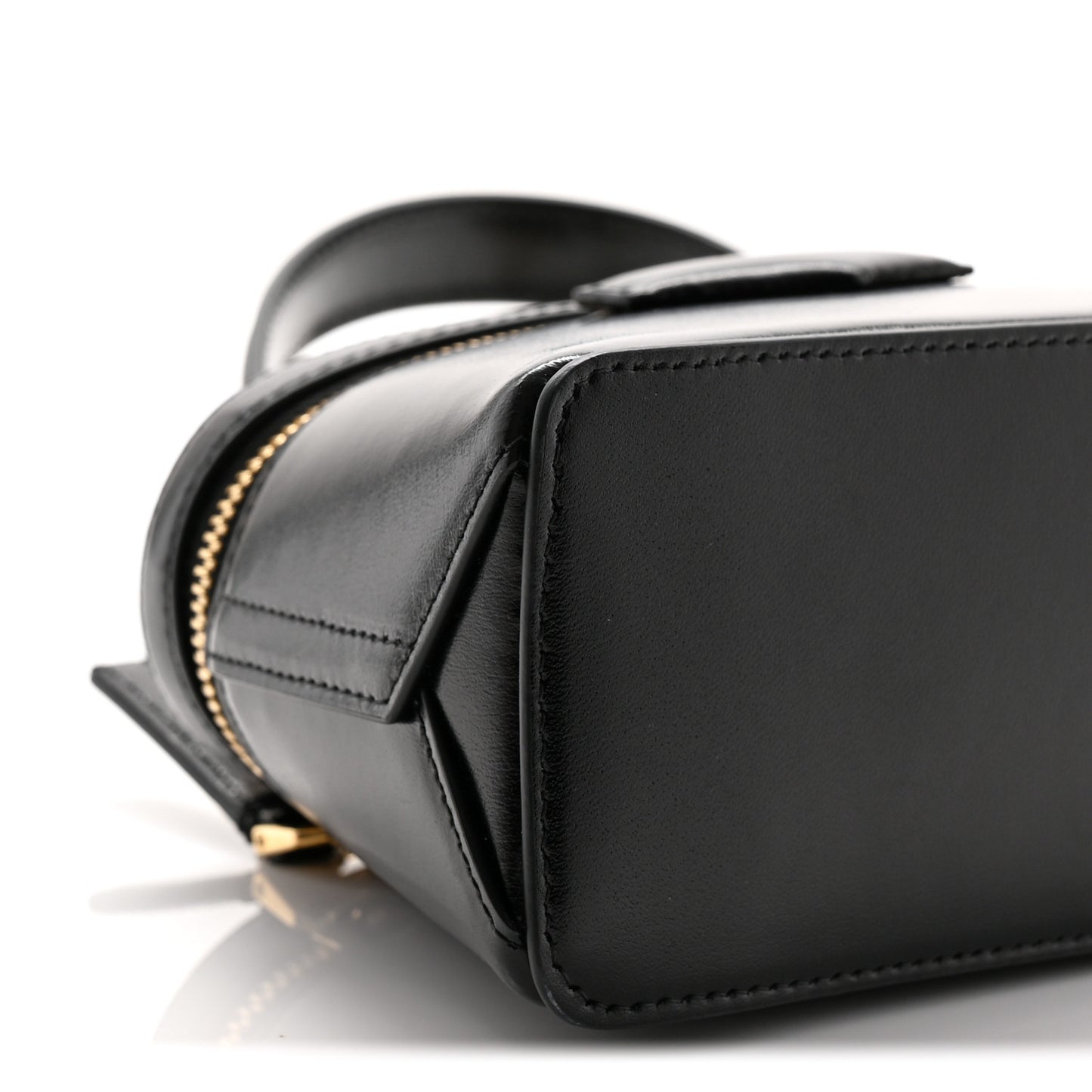 Box Calfskin Antigona Vanity Bag With Chain Black