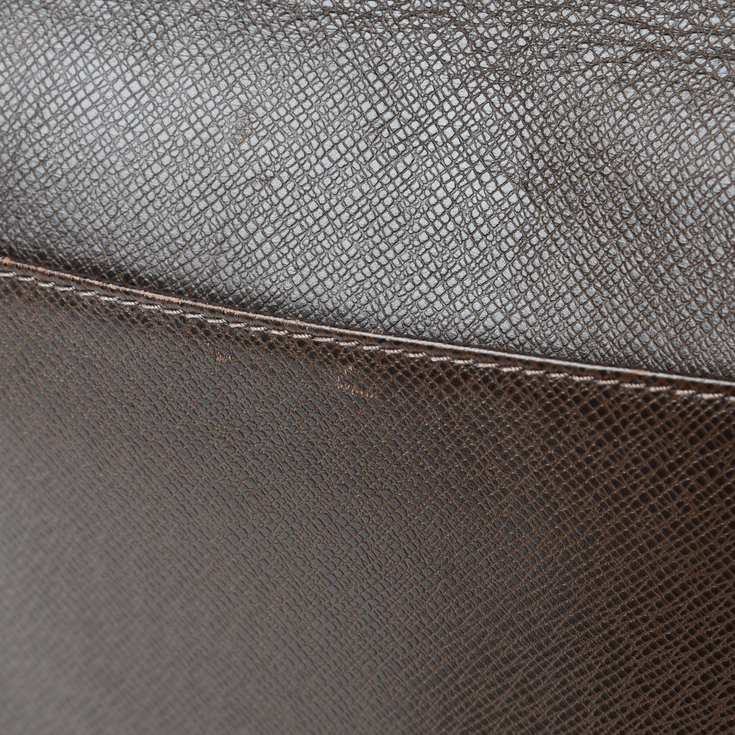 Louis Vuitton Taiga Andrei Messenger Bag Grizzli 16 of 19