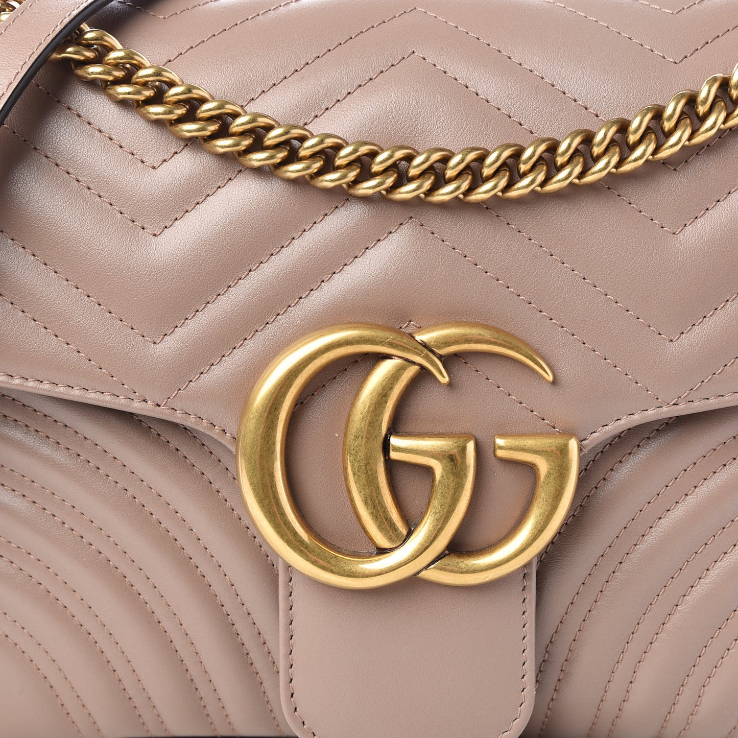 Calfskin Matelasse Medium GG Marmont Shoulder Bag Porcelain Rose