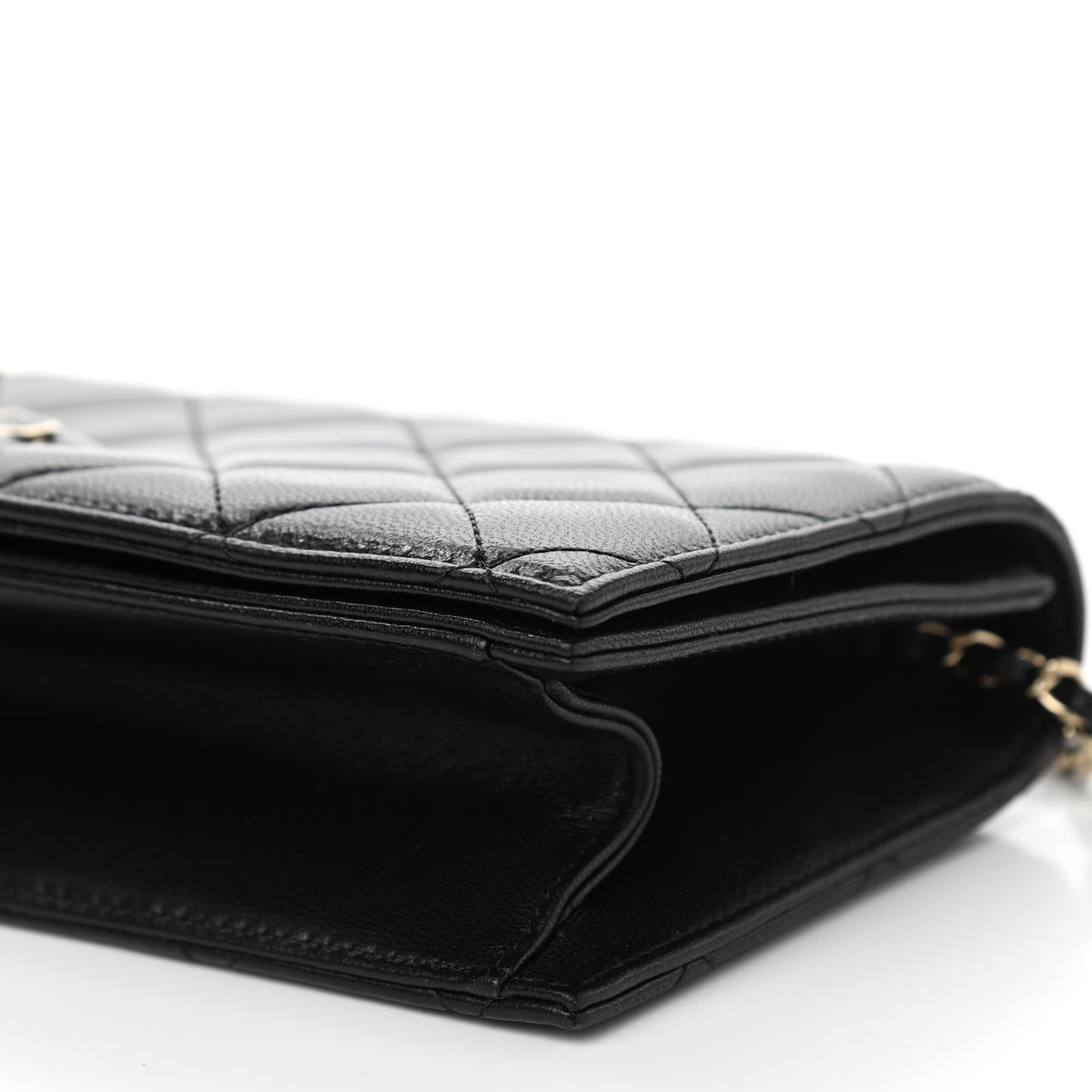 Lambskin Enamel Camellia Clutch With Chain Black