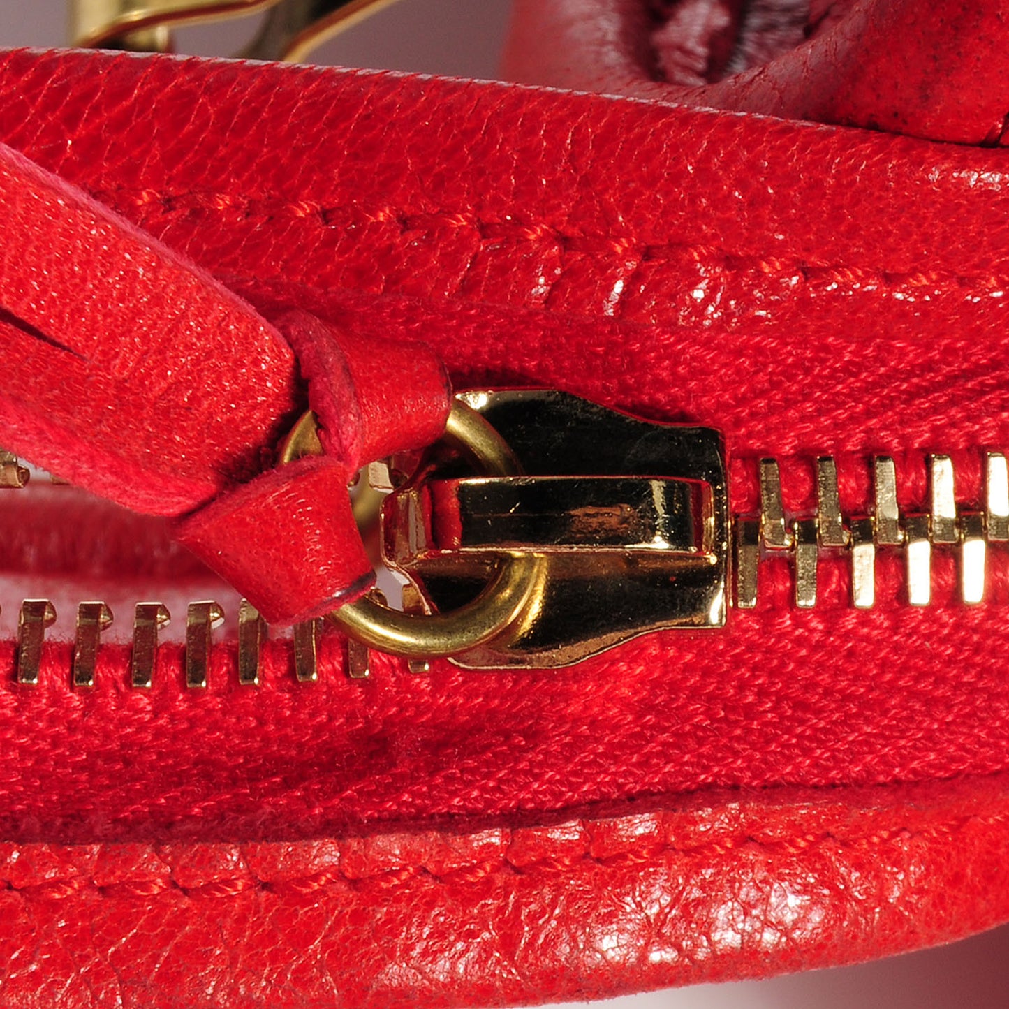 Agneau Laser Cut Cross Classic Gold Hardware City Tomate