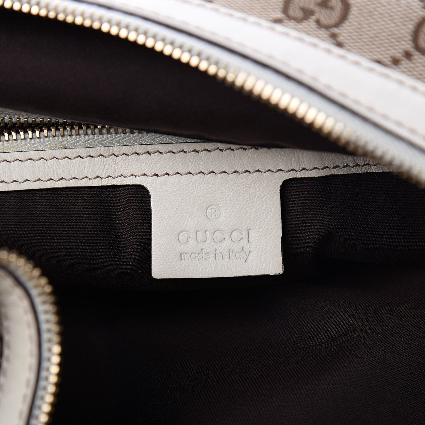 Monogram Medium Pelham Hobo Off White