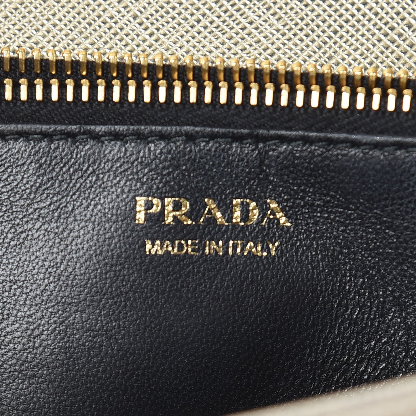 Metallic Saffiano Lux Chain Wallet Pirite