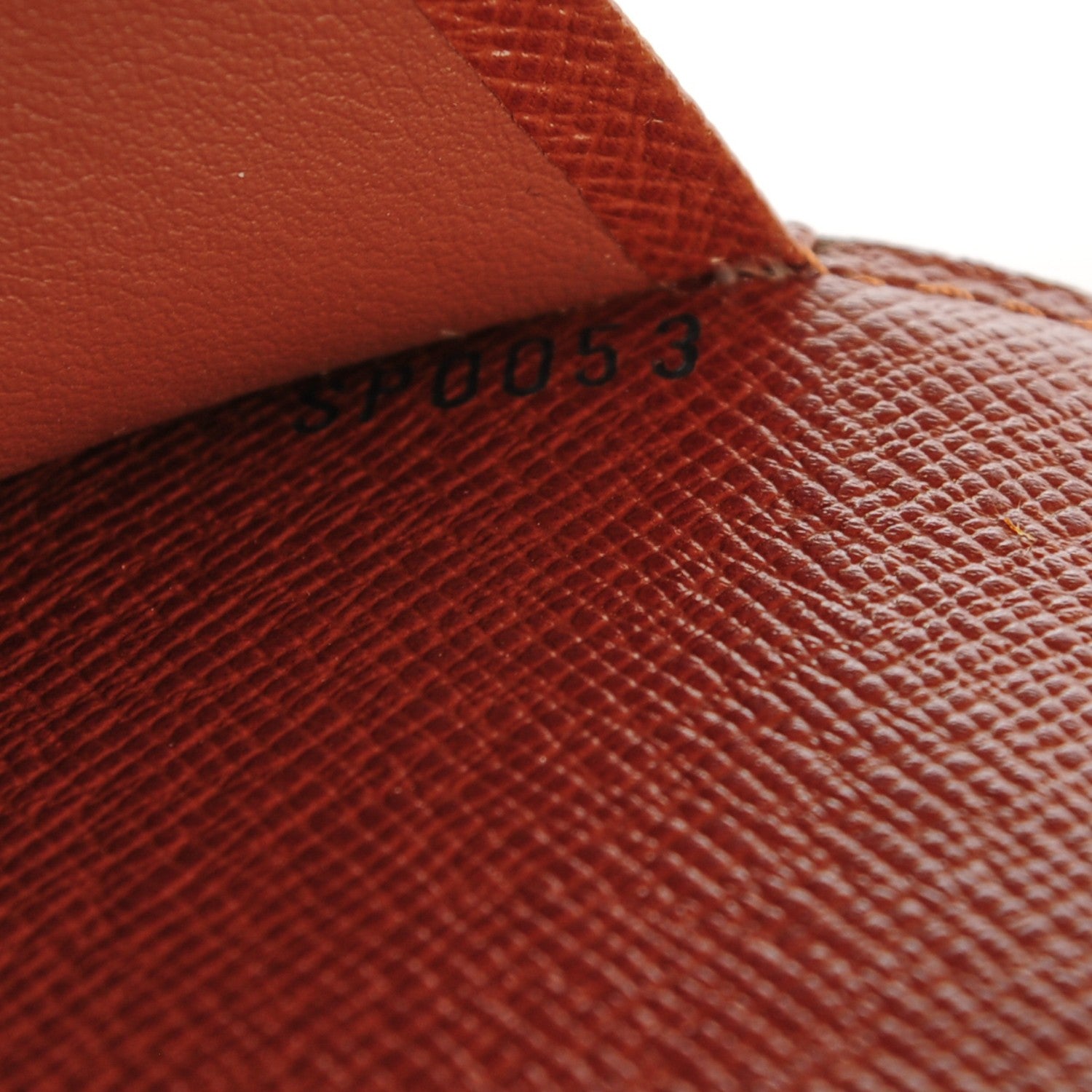 Louis Vuitton Monogram Medium Ring Agenda Cover 7 of 7